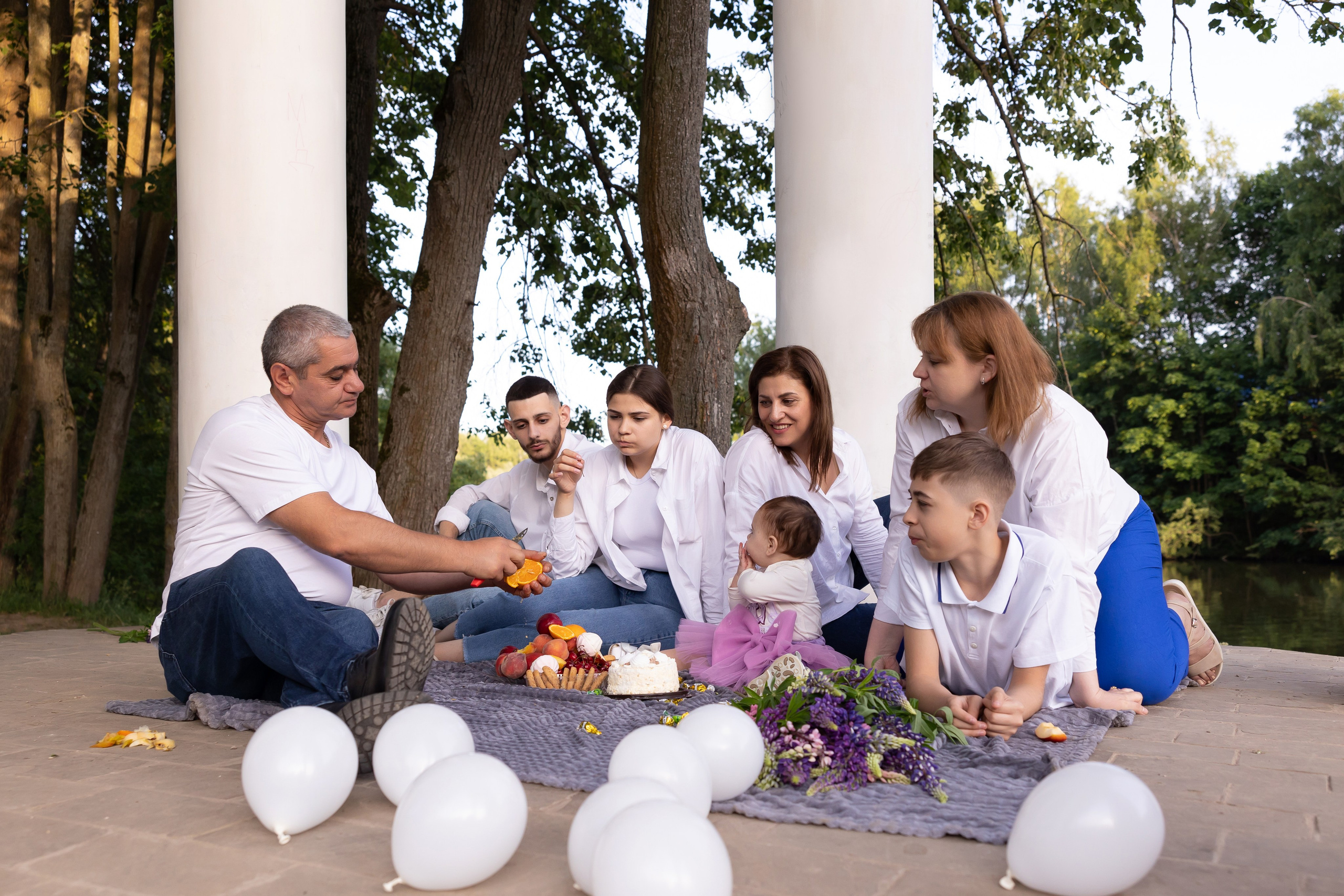 Прогулка в парке. Сказочный фотограф для Вас и Вашей семьи