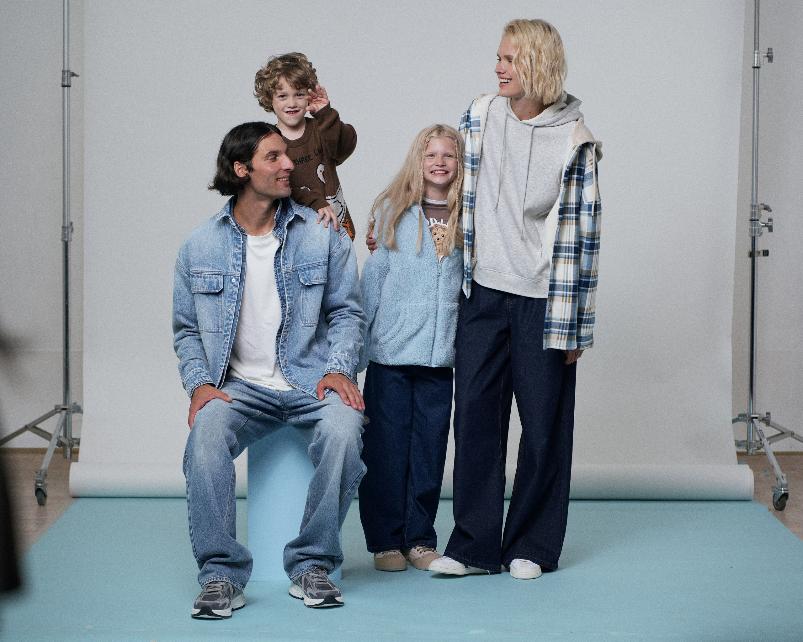 FUNDAY. ANNA — PHOTOGRAPHER