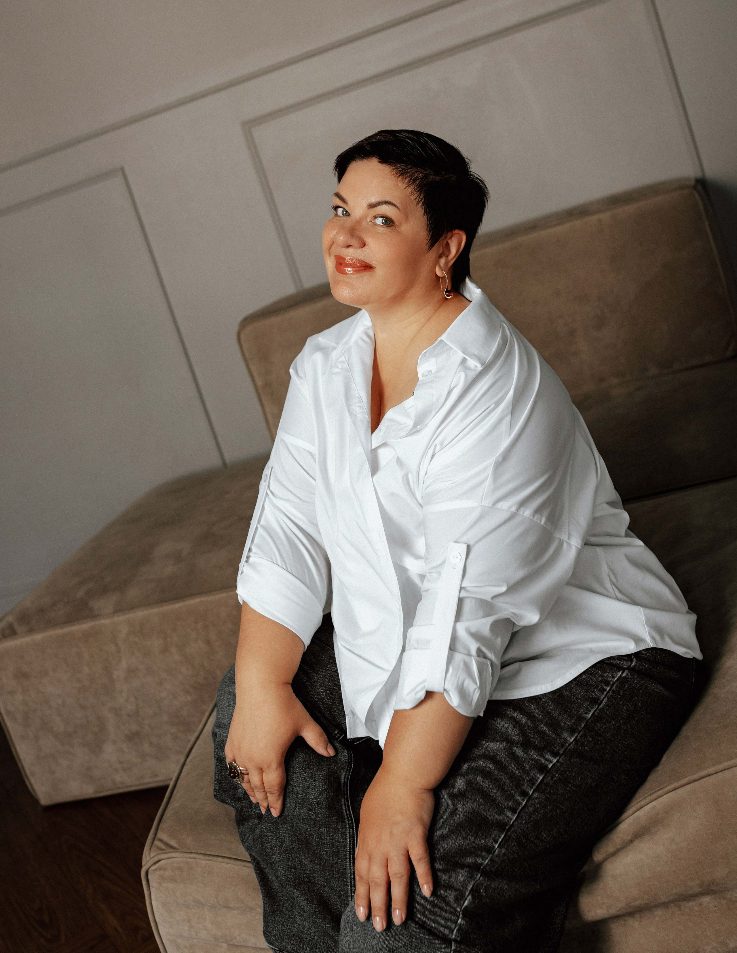 Индивидуальная фотосессия в студии. Фотограф Ким Наталья в Красноярске