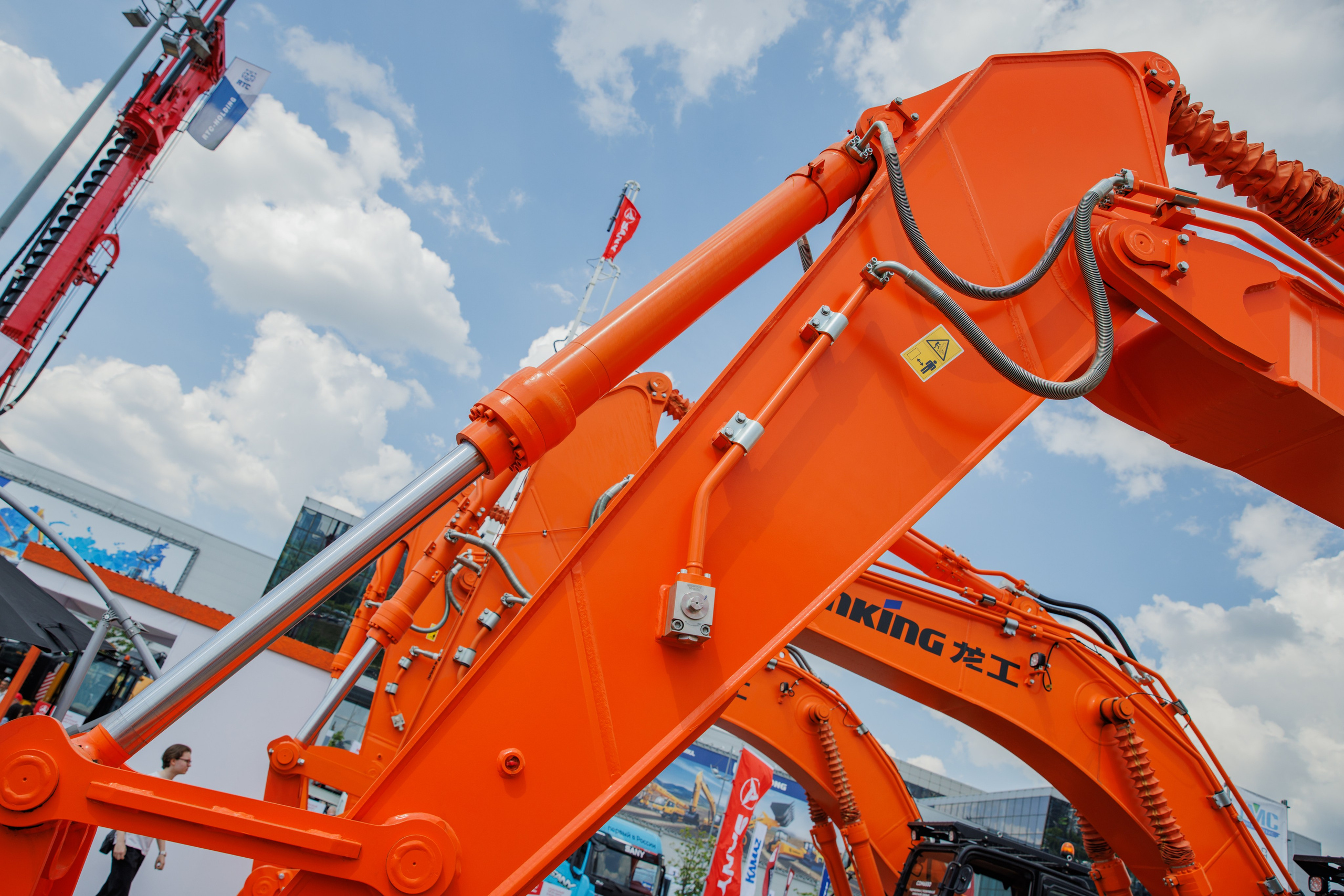 Выставка Спец. Техники. Фотограф Москва Шептаев Артём