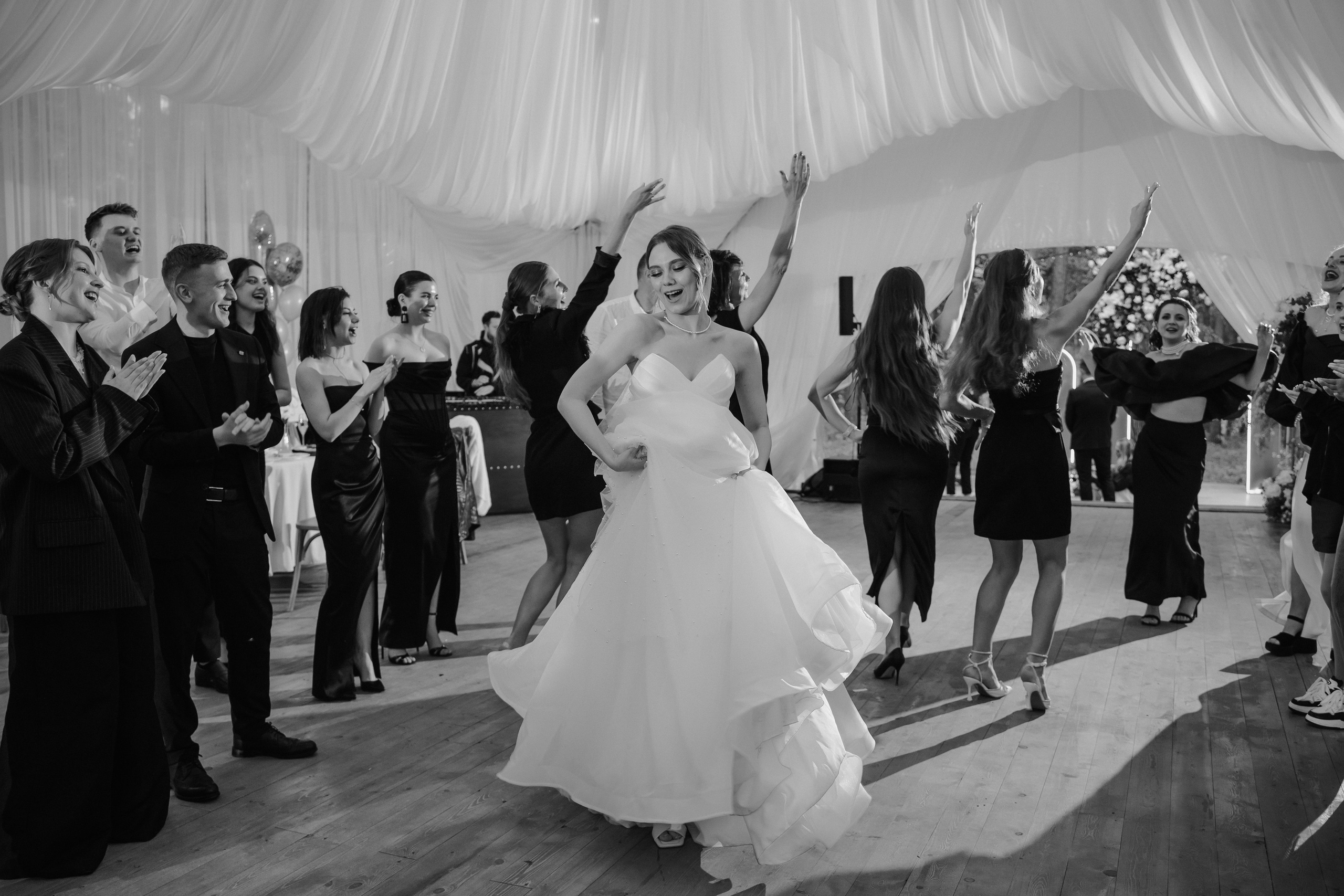 Екатерина и Никита. Свадьба в Шатре. Фотограф Аля Овчарова