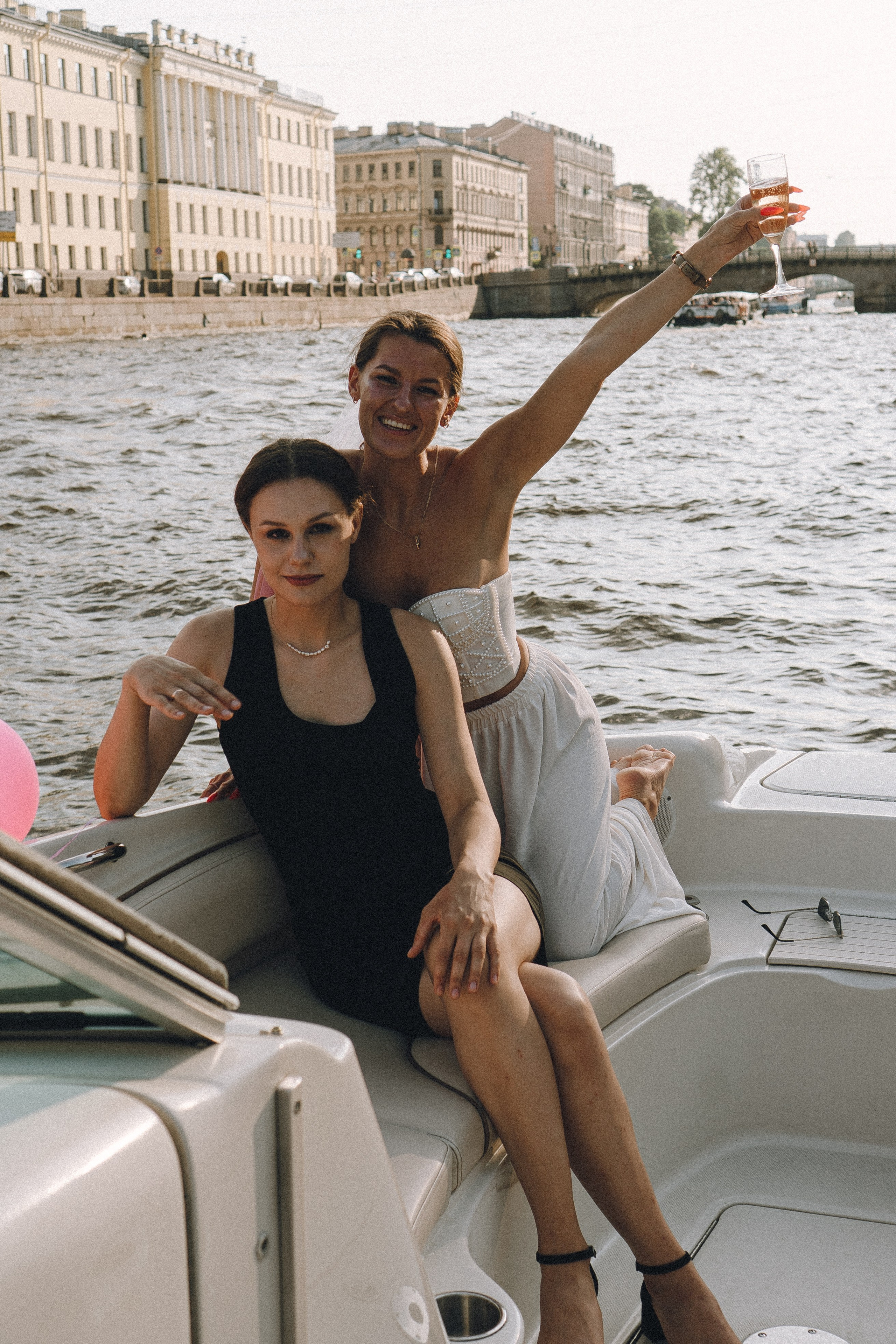 ДЕВИЧНИК НА КАТЕРЕ. Профессиональный фотограф, Санкт-Петербург — Виктория Богомолова
