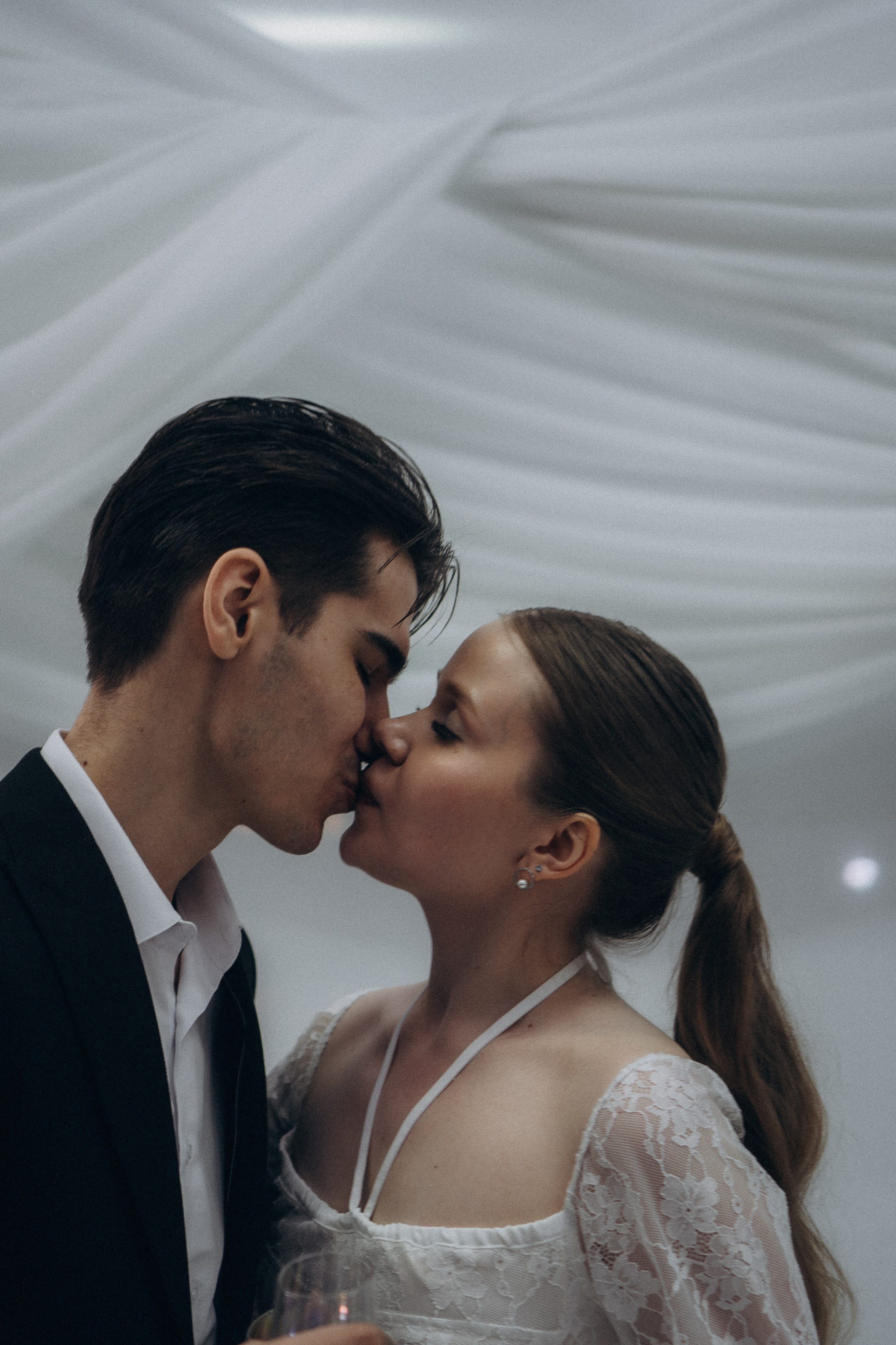 СВАДЕБНАЯ СЬЕМКА СБОРОВ В ОТЕЛЕ И ВЫЕЗД НА ЦЕРЕМОНИЮ (СНЯТО В СИБИРЕ В НИЖНЕВАРТОВСКЕ). Профессиональный фотограф, Санкт-Петербург — Виктория Богомолова