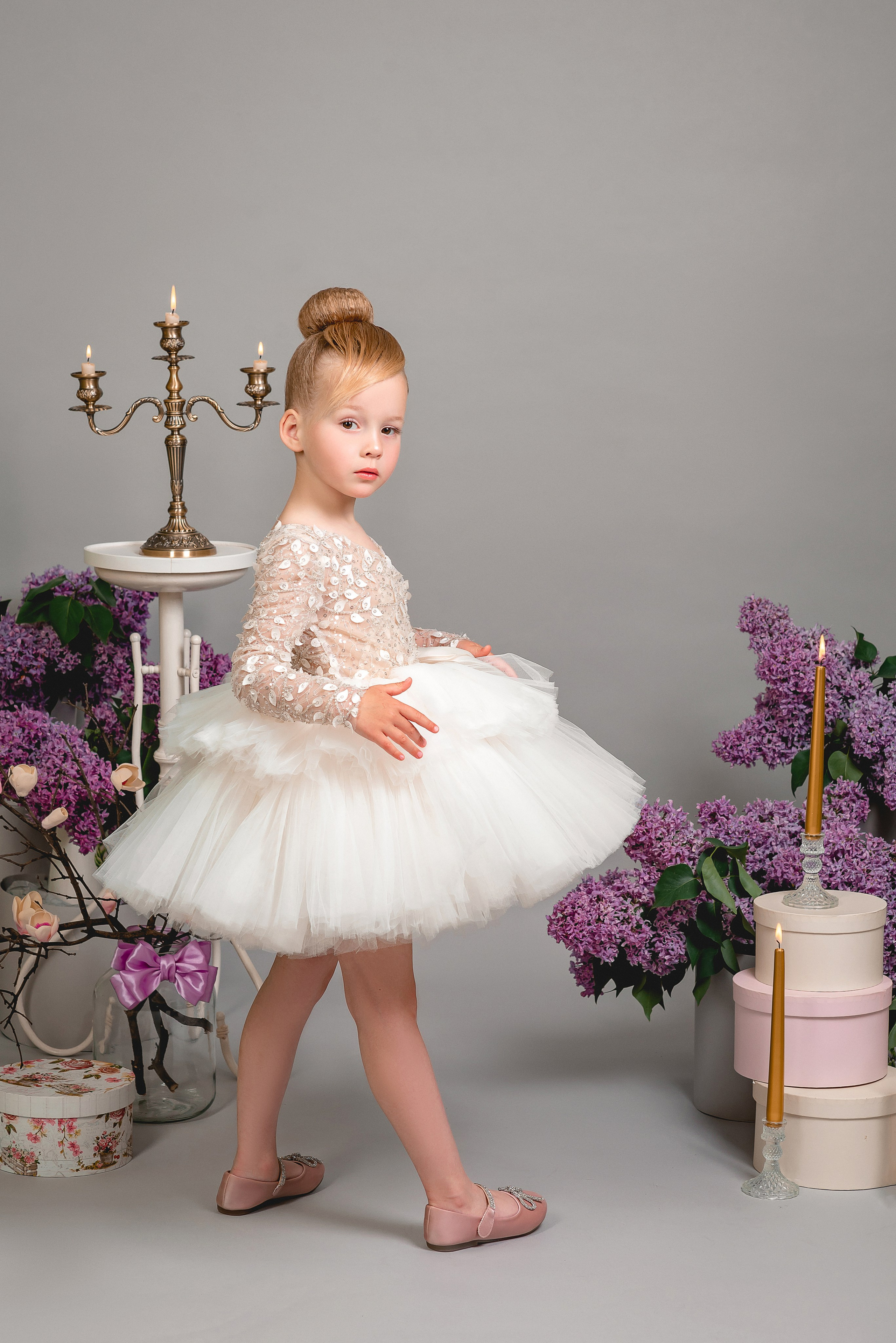 Полина в сирени и магнолии 2024. Семейный и детский фотограф Наталья Горда