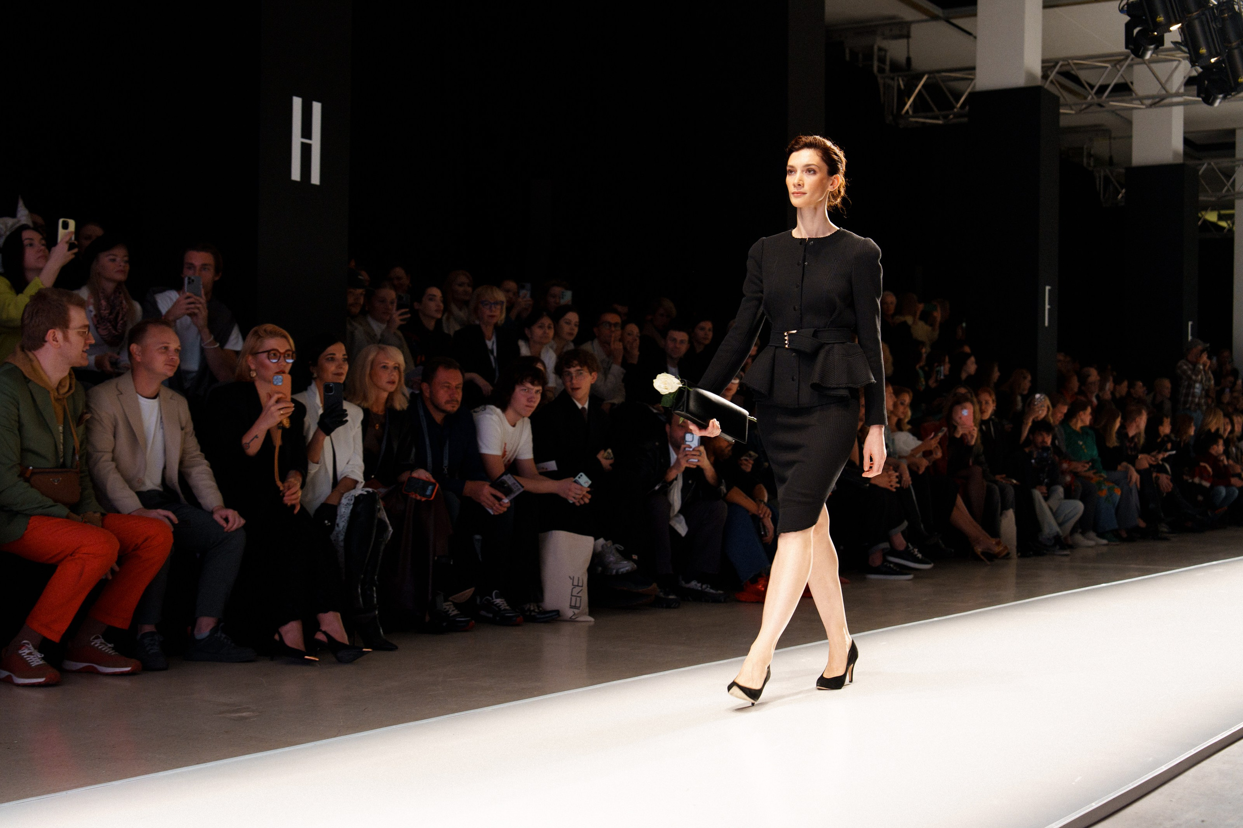 Moscow Fashion Week 2024 осень. Фотограф Николай Прокофьев модельные тесты в Москве