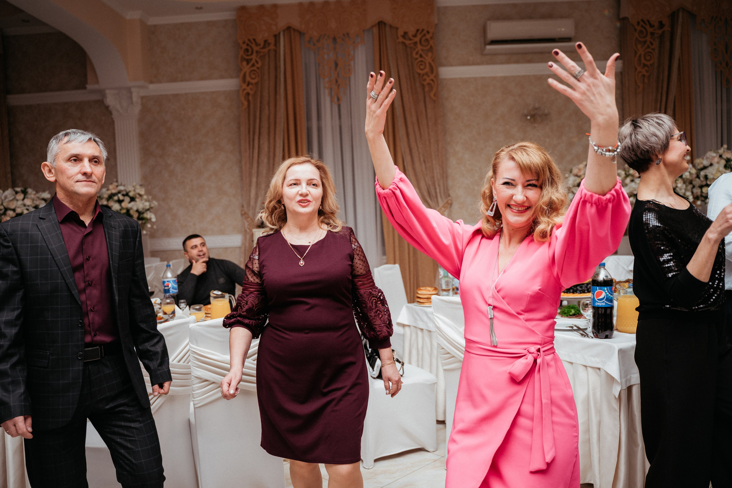 Новый год (РЭС). Свадебный фотограф в Симферополе