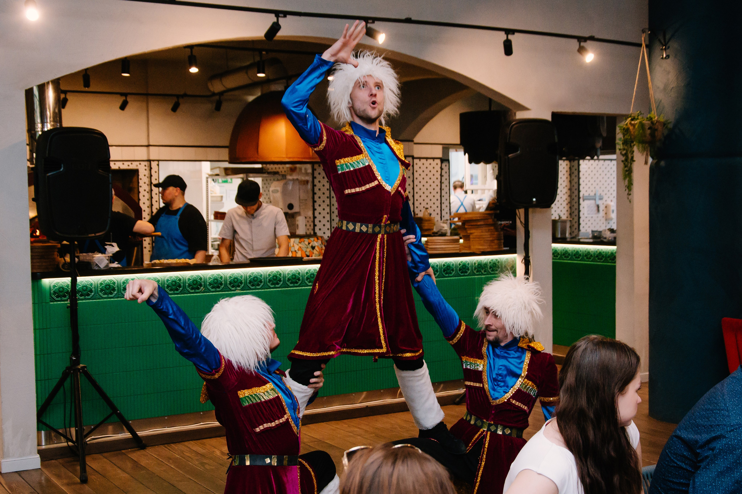 1 год ресторану Аджикинежаль. Фотограф в Челябинске Любовь Денисенко