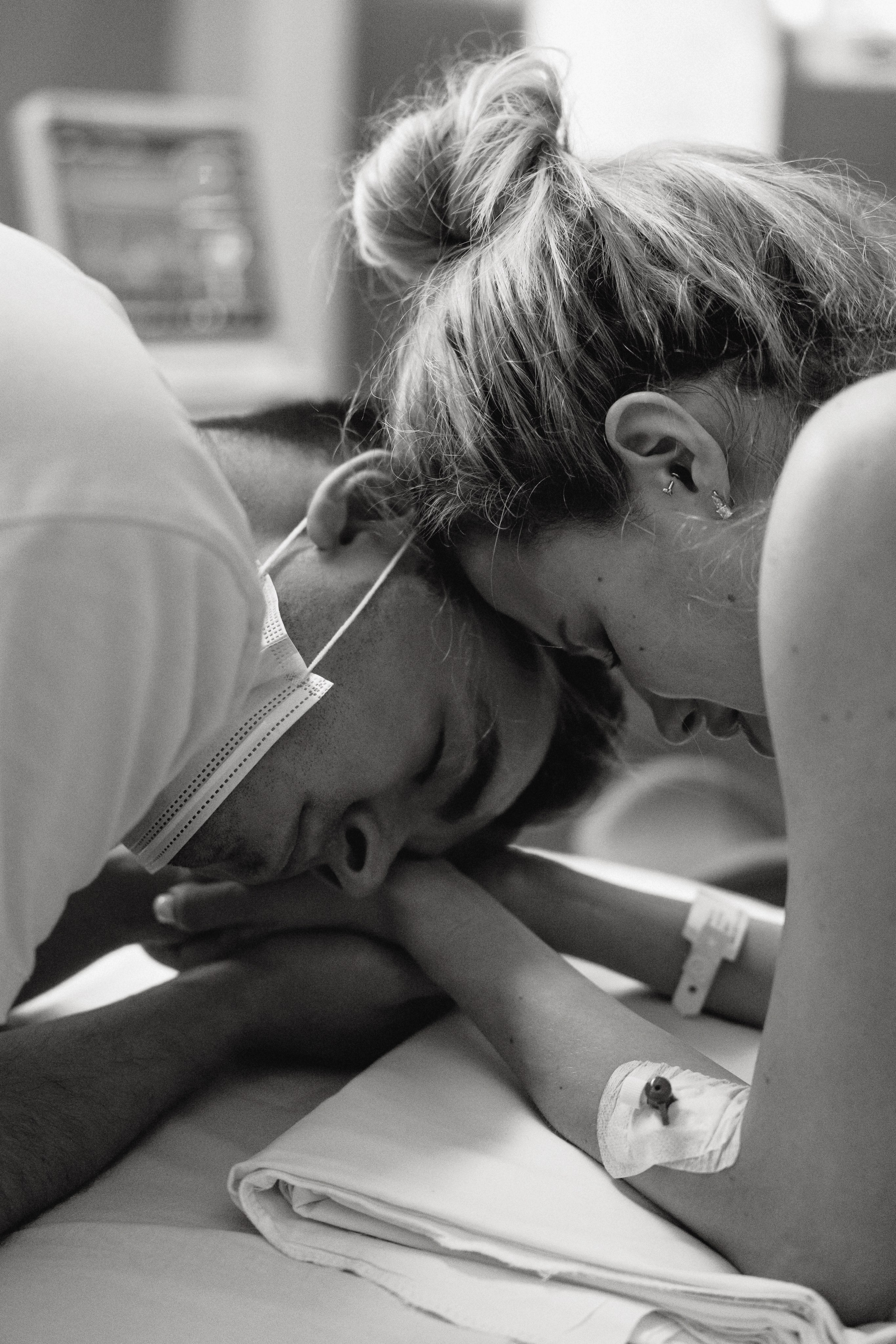 Виктория. Фотограф и видеограф на роды Москва