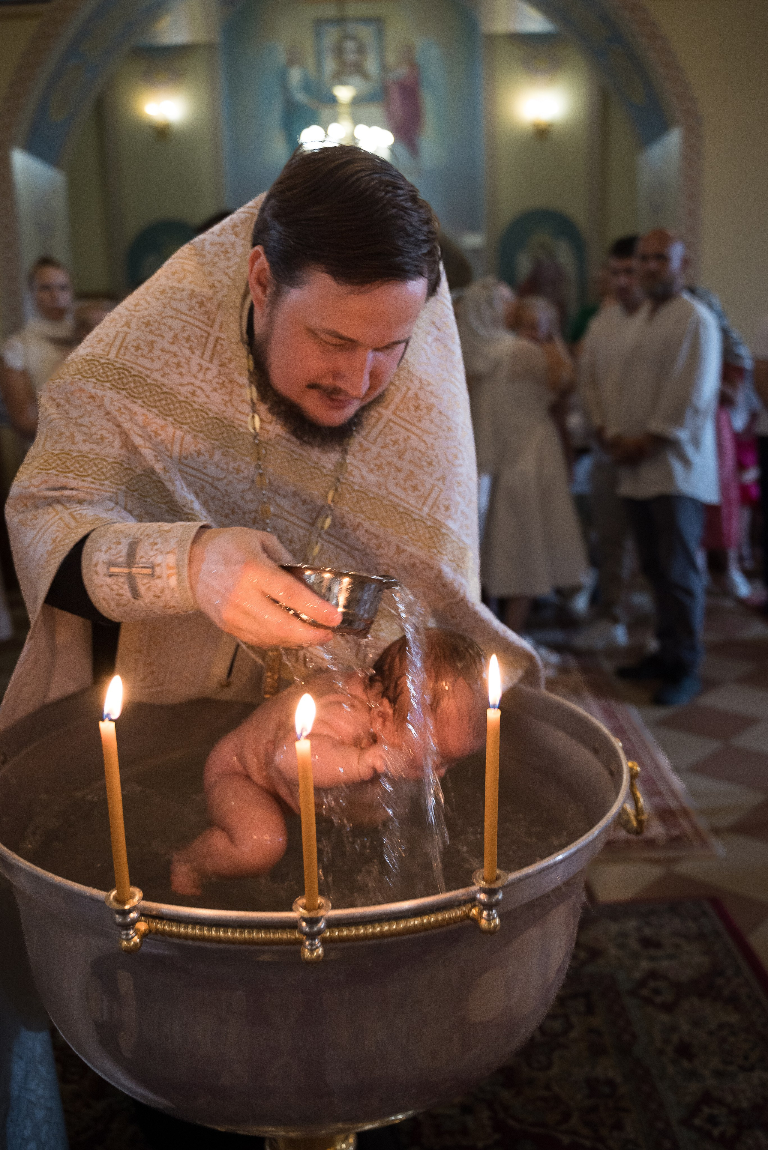 Крещение в Церкви Преображения Господня в Спас-Темне. Фотограф Ксения Огородова портфолио