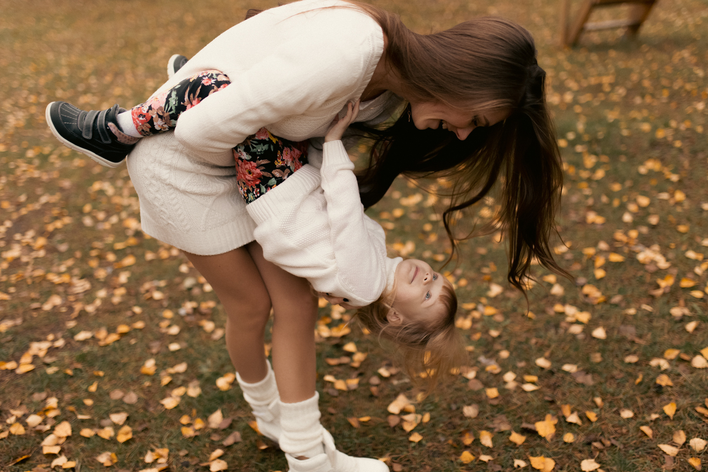 Мама, дочка и осень. Фотограф Диана Хасанова, г. Казань