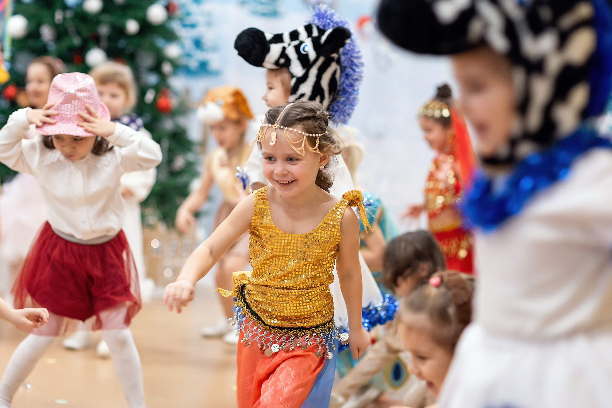 Утренник_"Веселый балаганчик» 2024. Семейный фотограф в Санкт-Петербурге