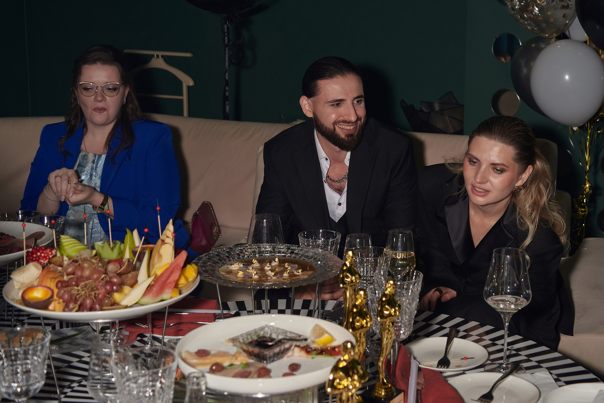 День рождения Светланы Пинигиной в караоке Divas. Наталия Дианова — фотограф для брендов и экспертов в Москве