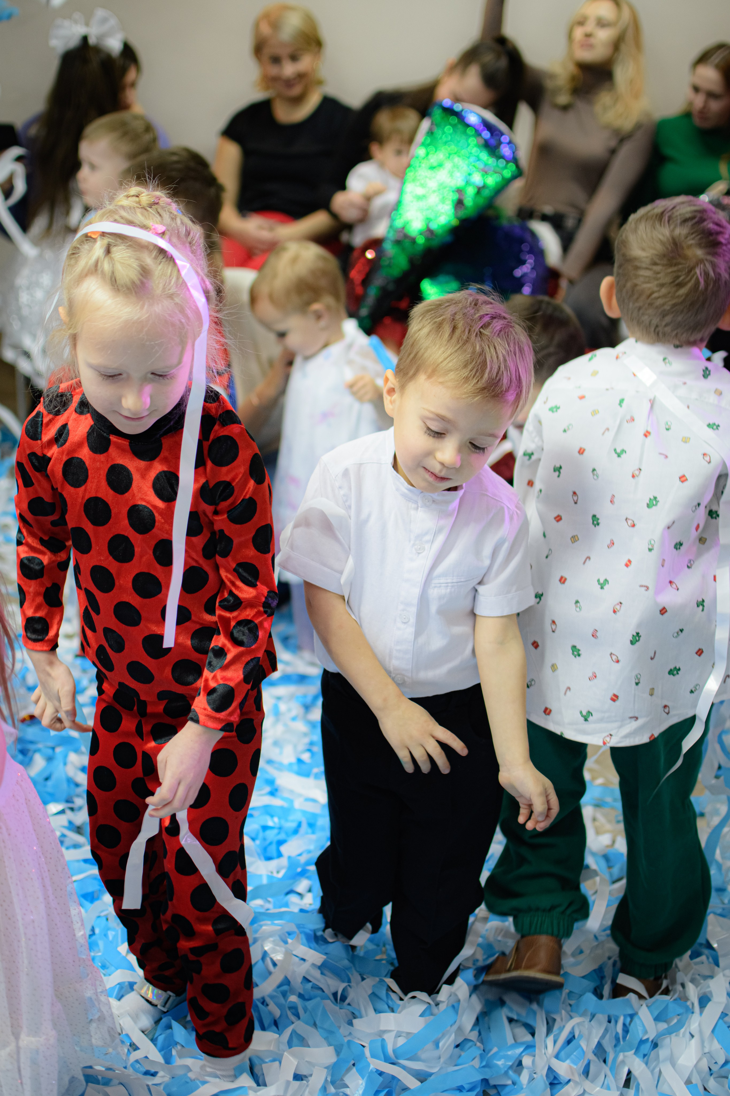 HAPPY NEW YEAR. Photokarish