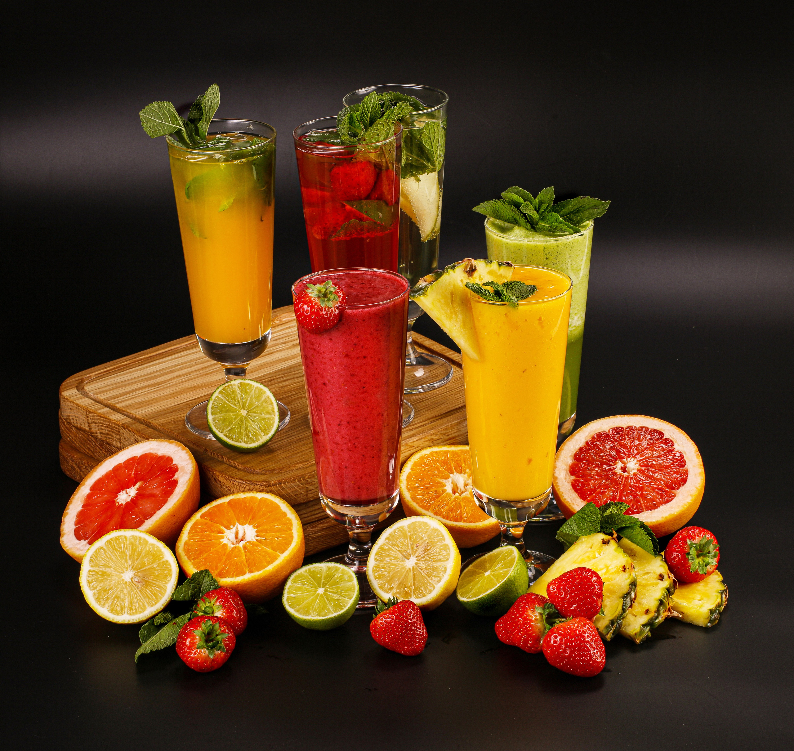 Фотосъемка суши и роллов. Заказ по тел.: +7 (906) 006-90-22. Фуд-фотограф Андрей Старостин — съемка еды в Москве. 9000 руб. в час