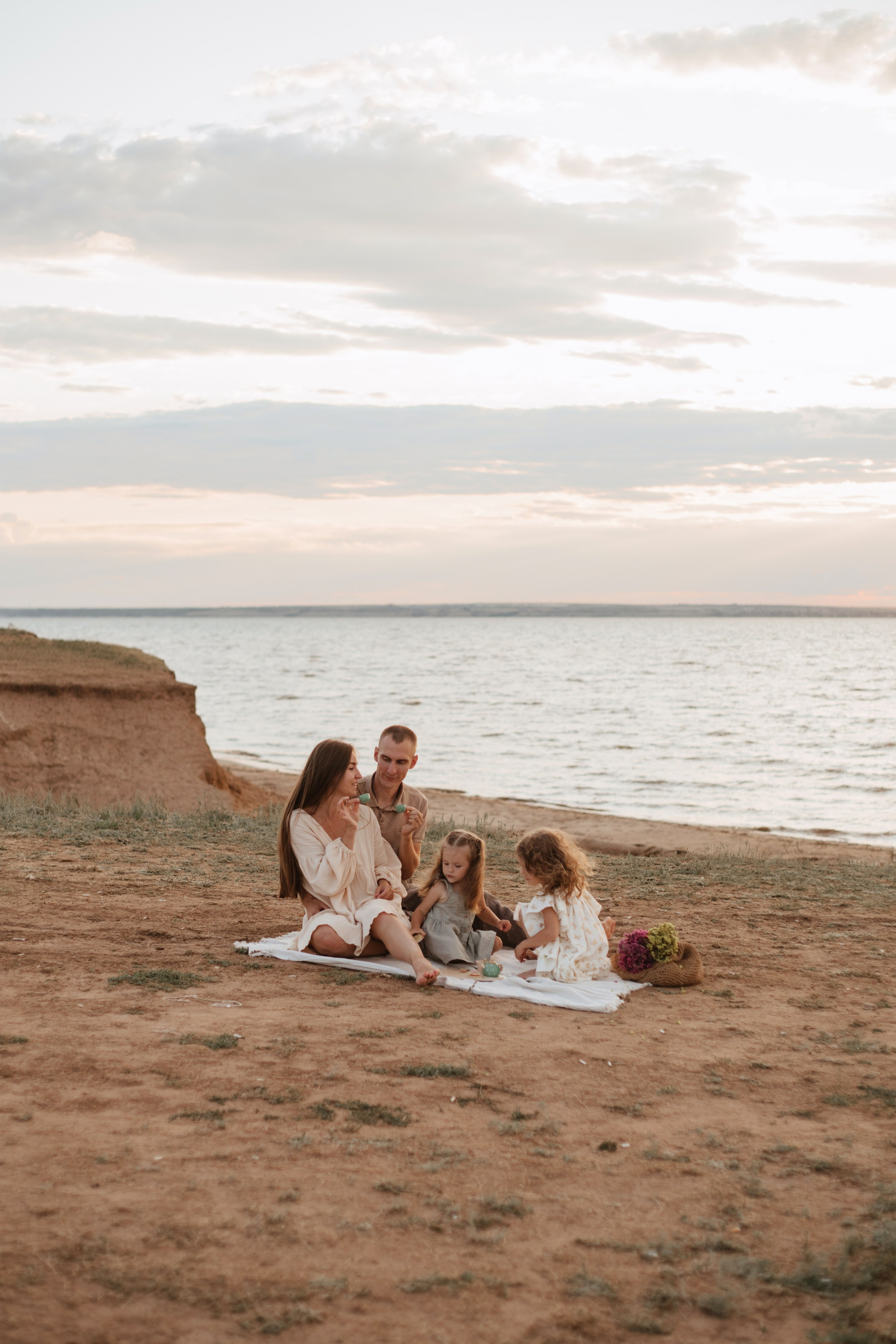 Люба и Саша с дочерьми. Фотограф в Волгограде и Москве | Анастасия Лаврова