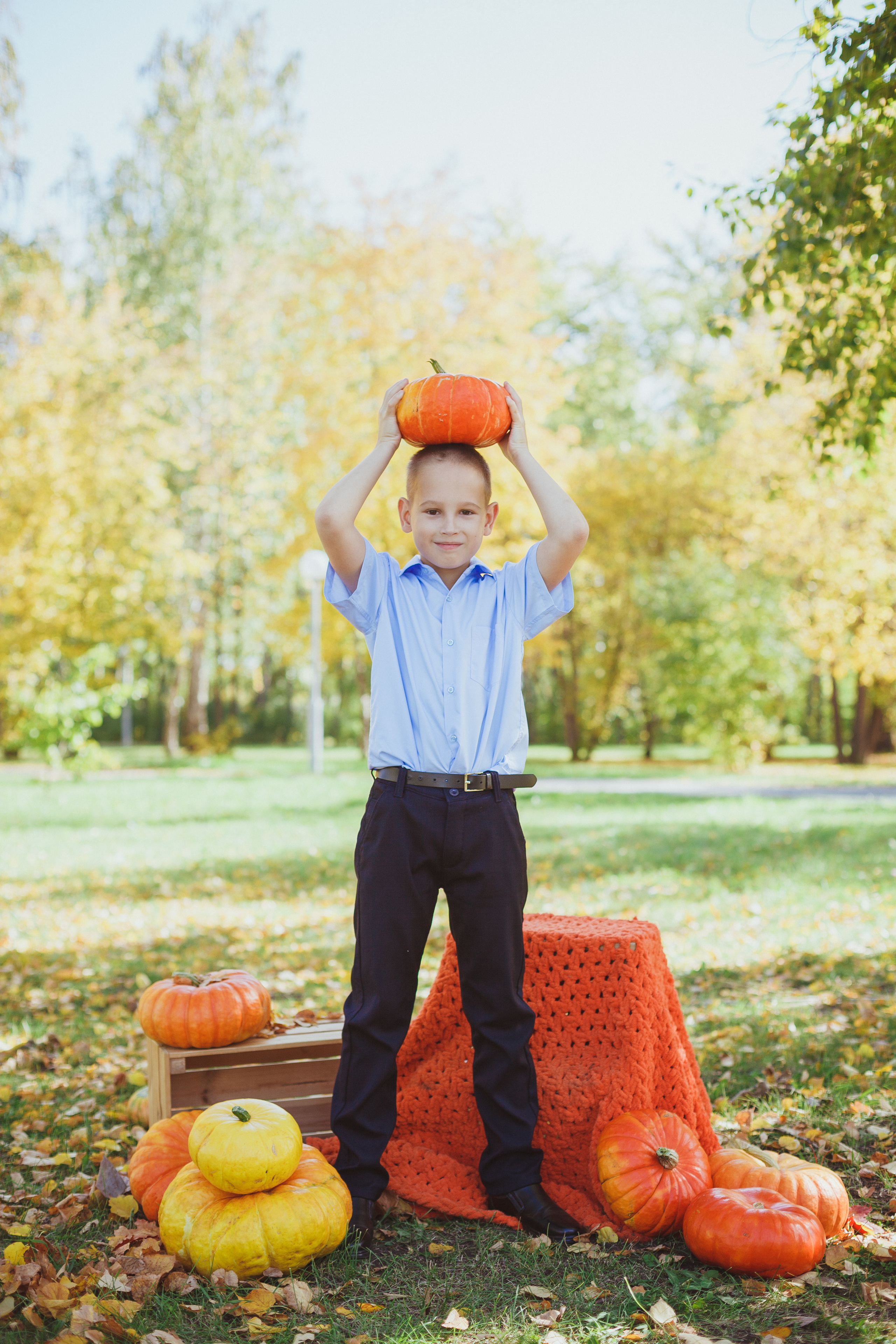 Школьная фотосессия на 31 августа. 1,2,3 сентября. Портреты детей 4-6 штук. Групповые общие 2-5 шт. Цена 450р. (1). Семейный и детский фотограф в Сухом Логу Ольга Кайгородова