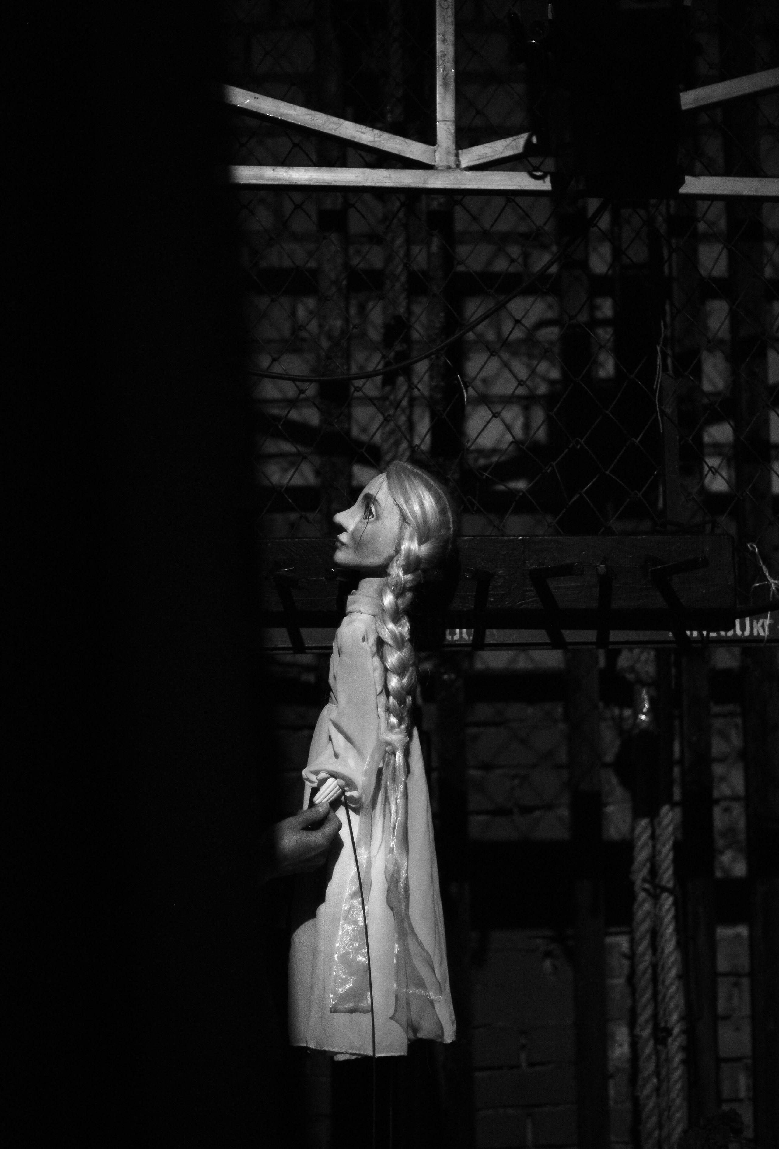 Недетский спектакль в театре кукол. Кристина Зуенкова. Фотограф в Луганске