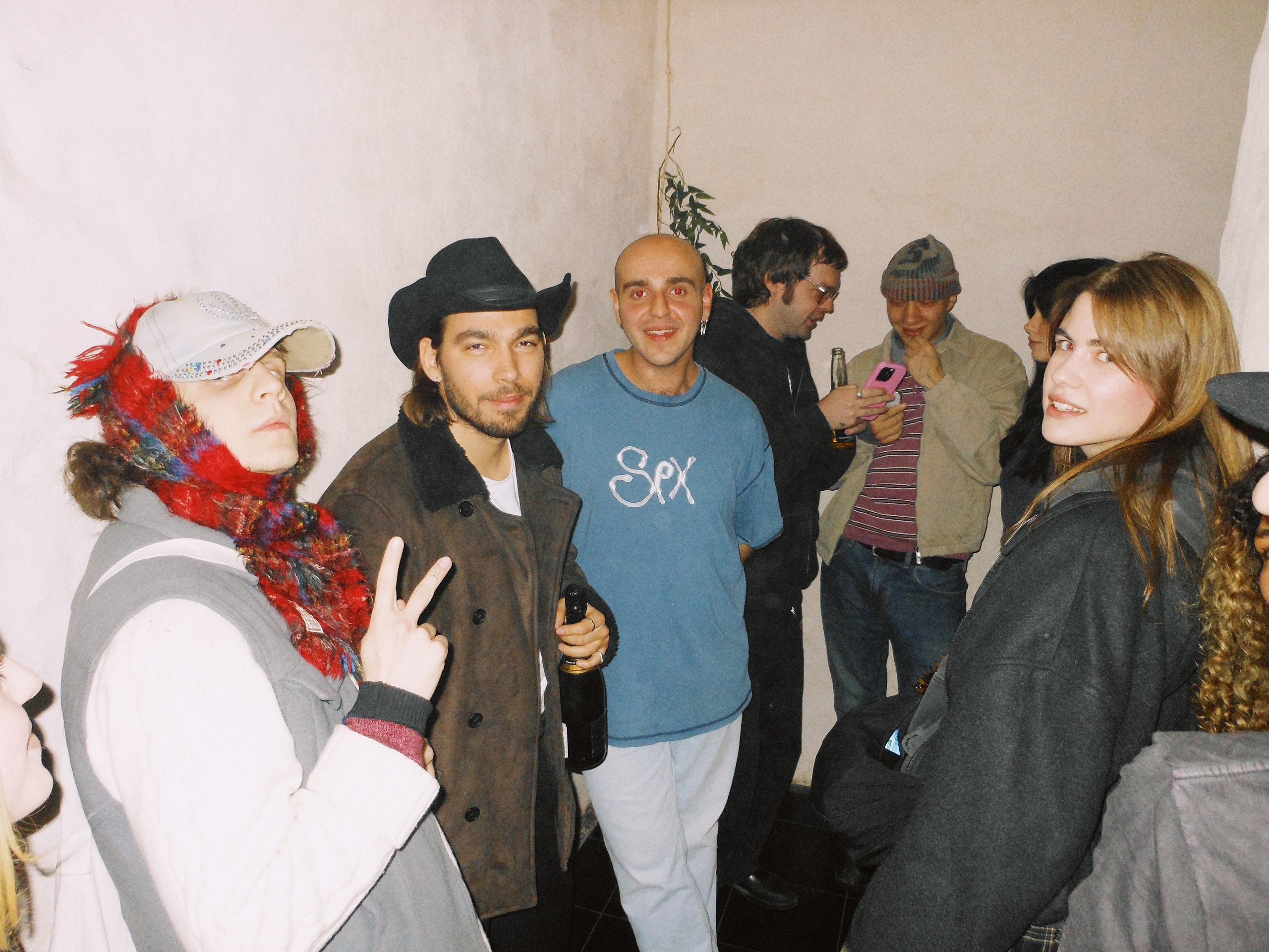 Backstage. Фотограф Юля Сахон
