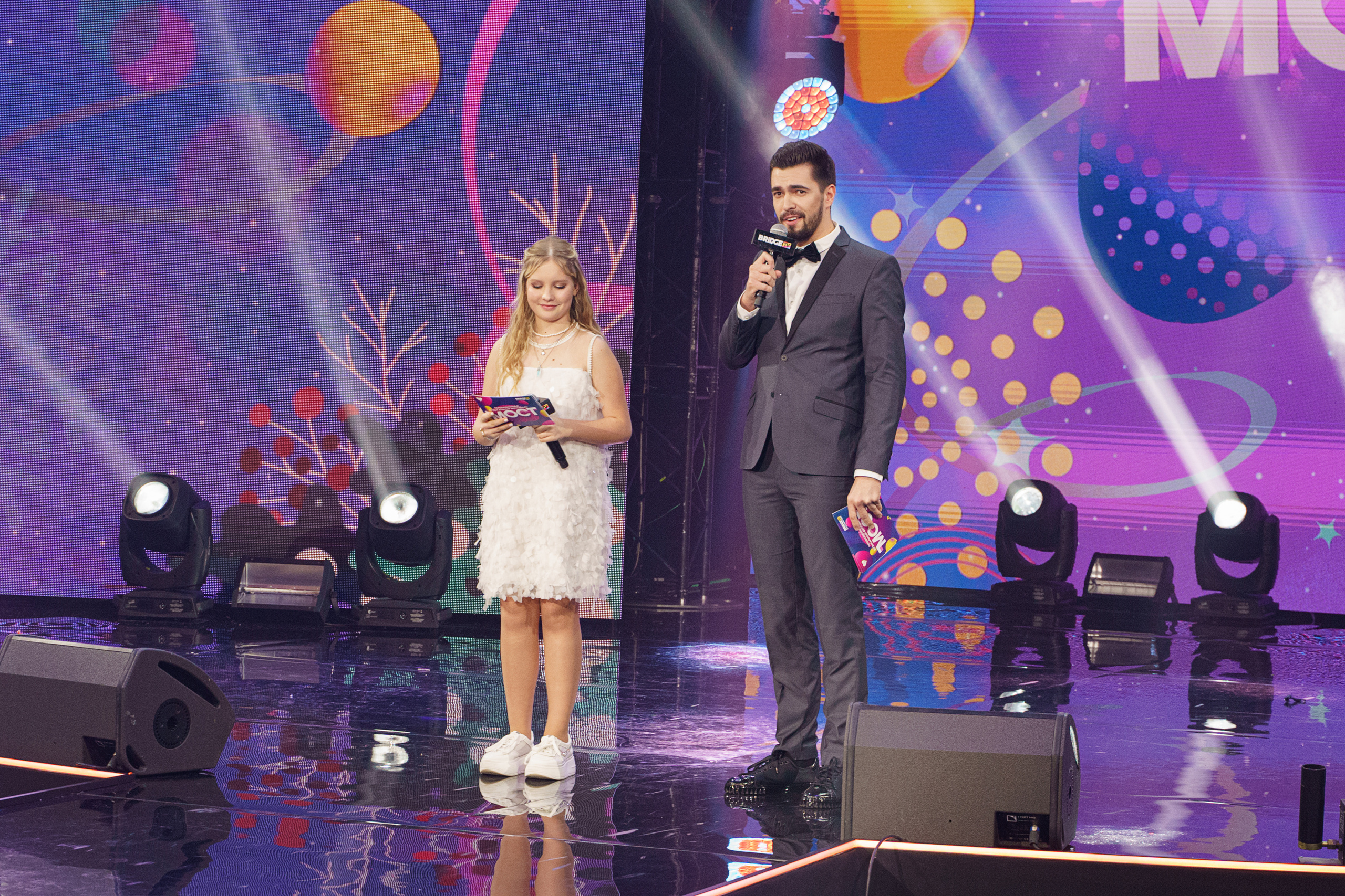 BRIDGE TV. Контент фотограф в Москве Кати Федотова