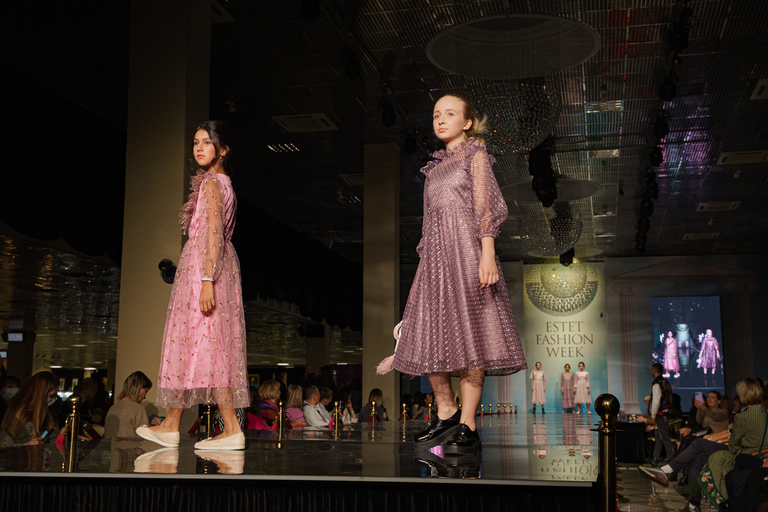 ESTET FASHION WEEK. Контент фотограф в Москве Кати Федотова