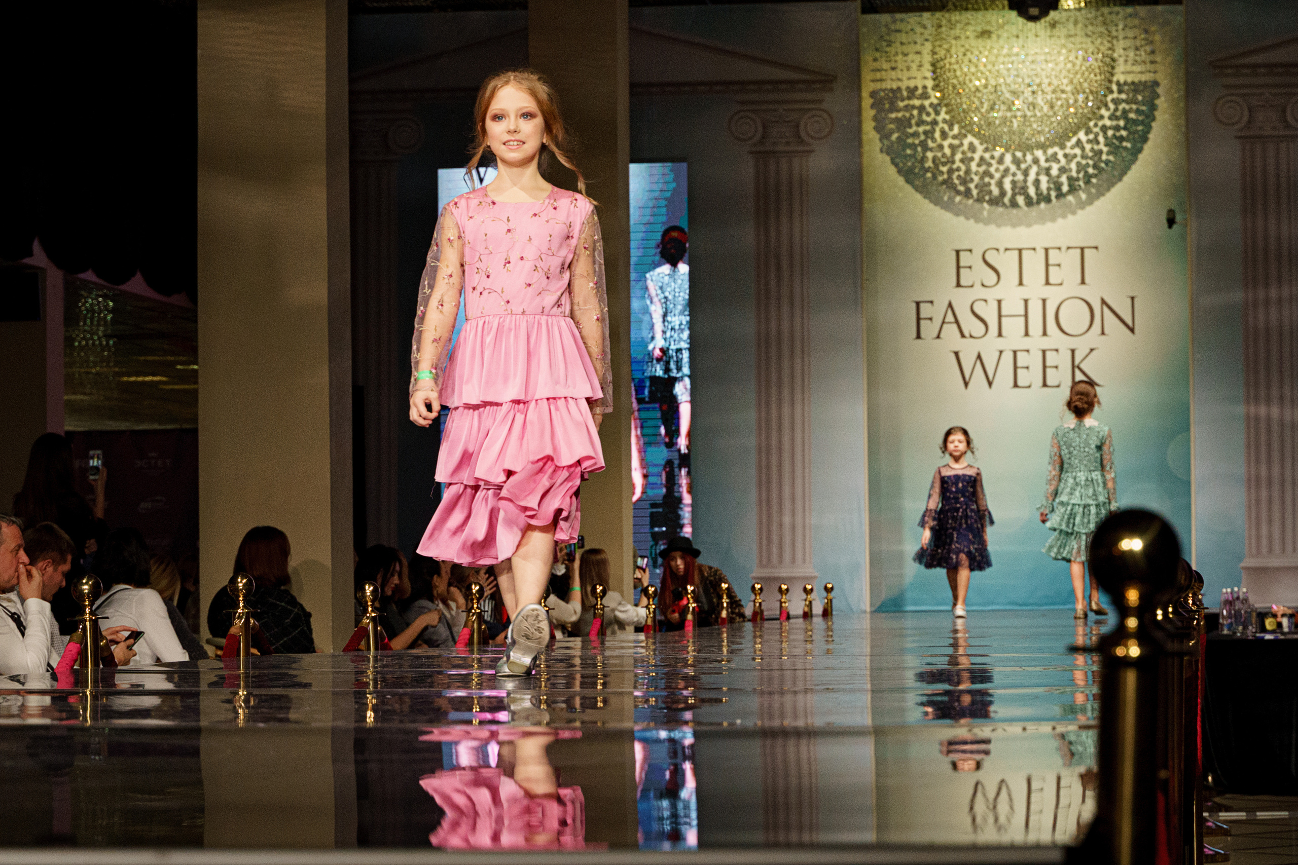 ESTET FASHION WEEK. Контент фотограф в Москве Кати Федотова