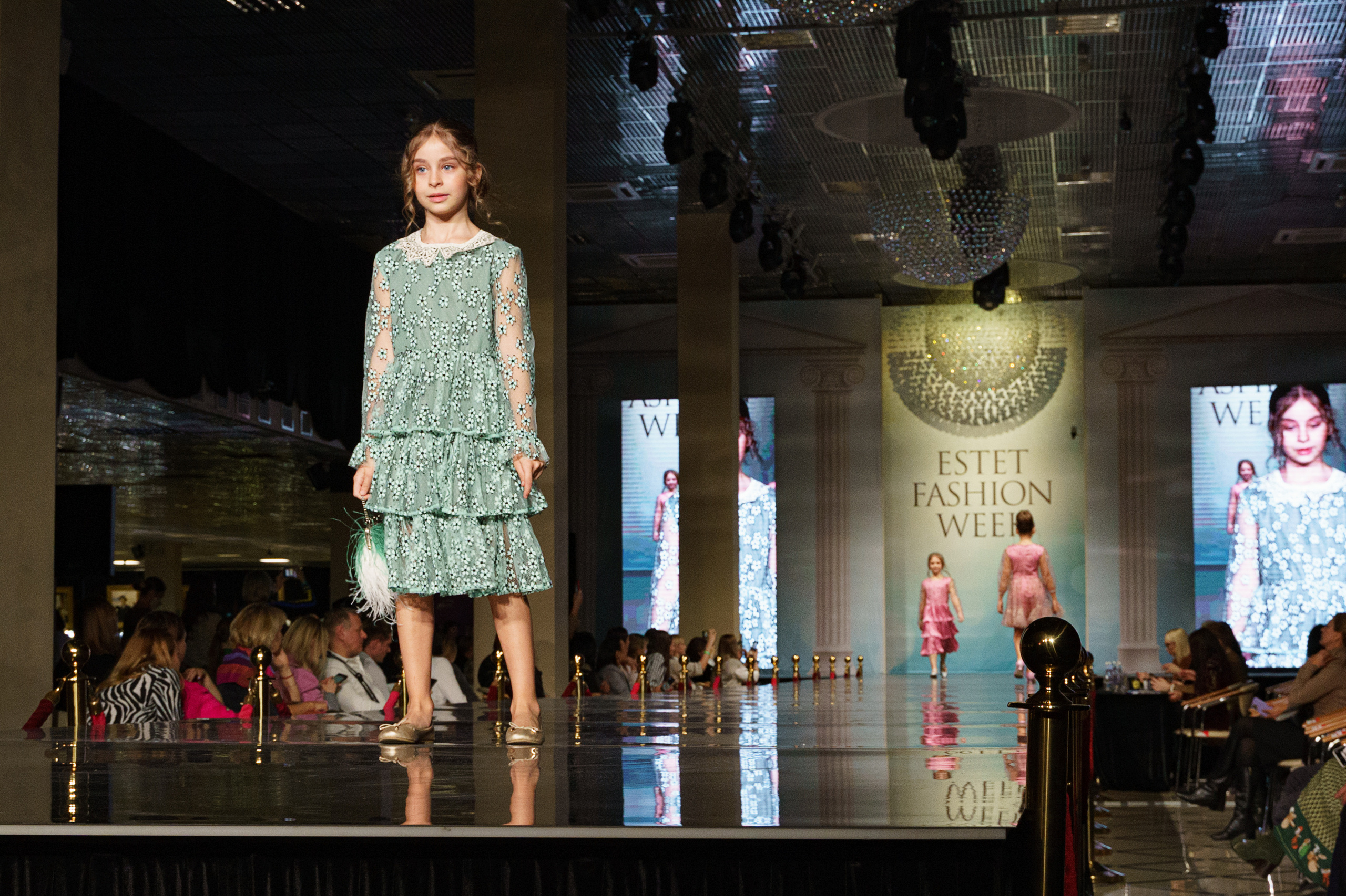 ESTET FASHION WEEK. Контент фотограф в Москве Кати Федотова