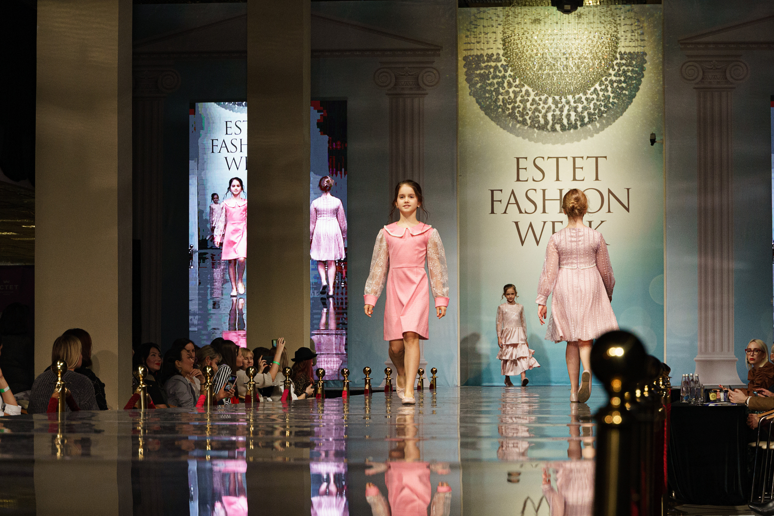 ESTET FASHION WEEK. Контент фотограф в Москве Кати Федотова