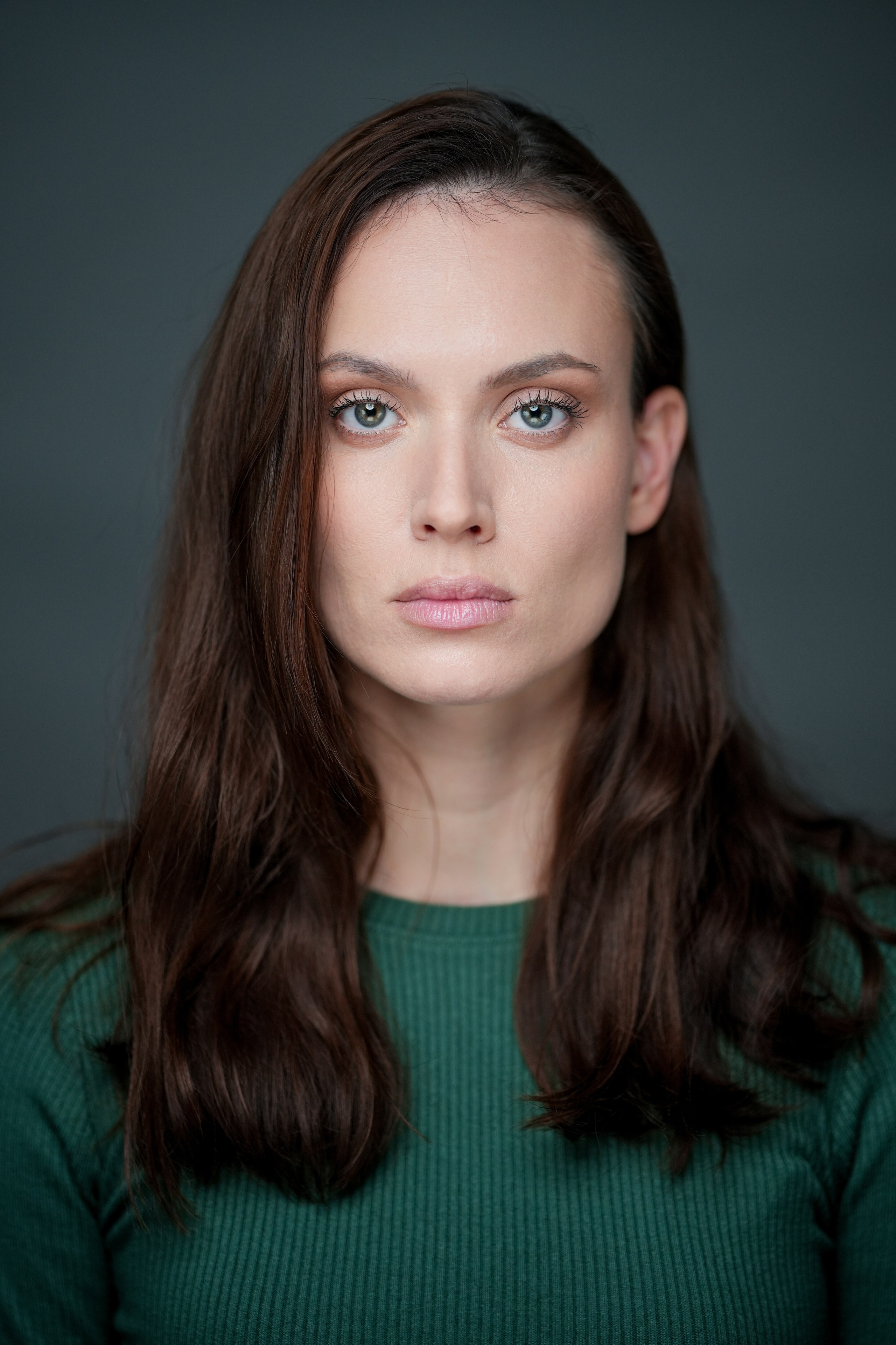 Актриса Саша Сапегина. Портретная съемка в Москве, студийный фотограф Игорь Фомин