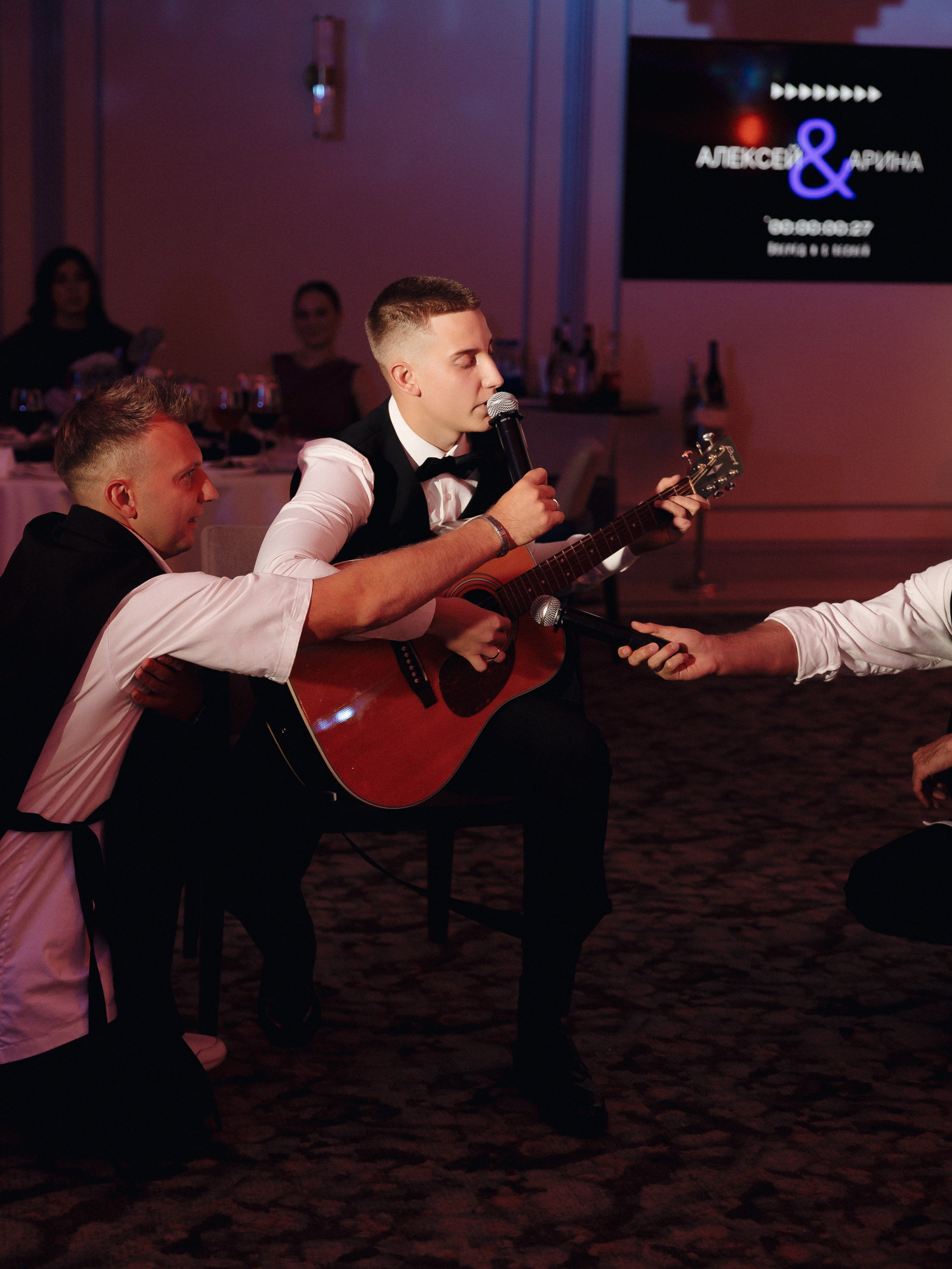 АРИНА И ЛЕША. ЧЕЛСИТИ. Свадебный и индивидуальный фотограф в Челябинске Евгения Негодяева