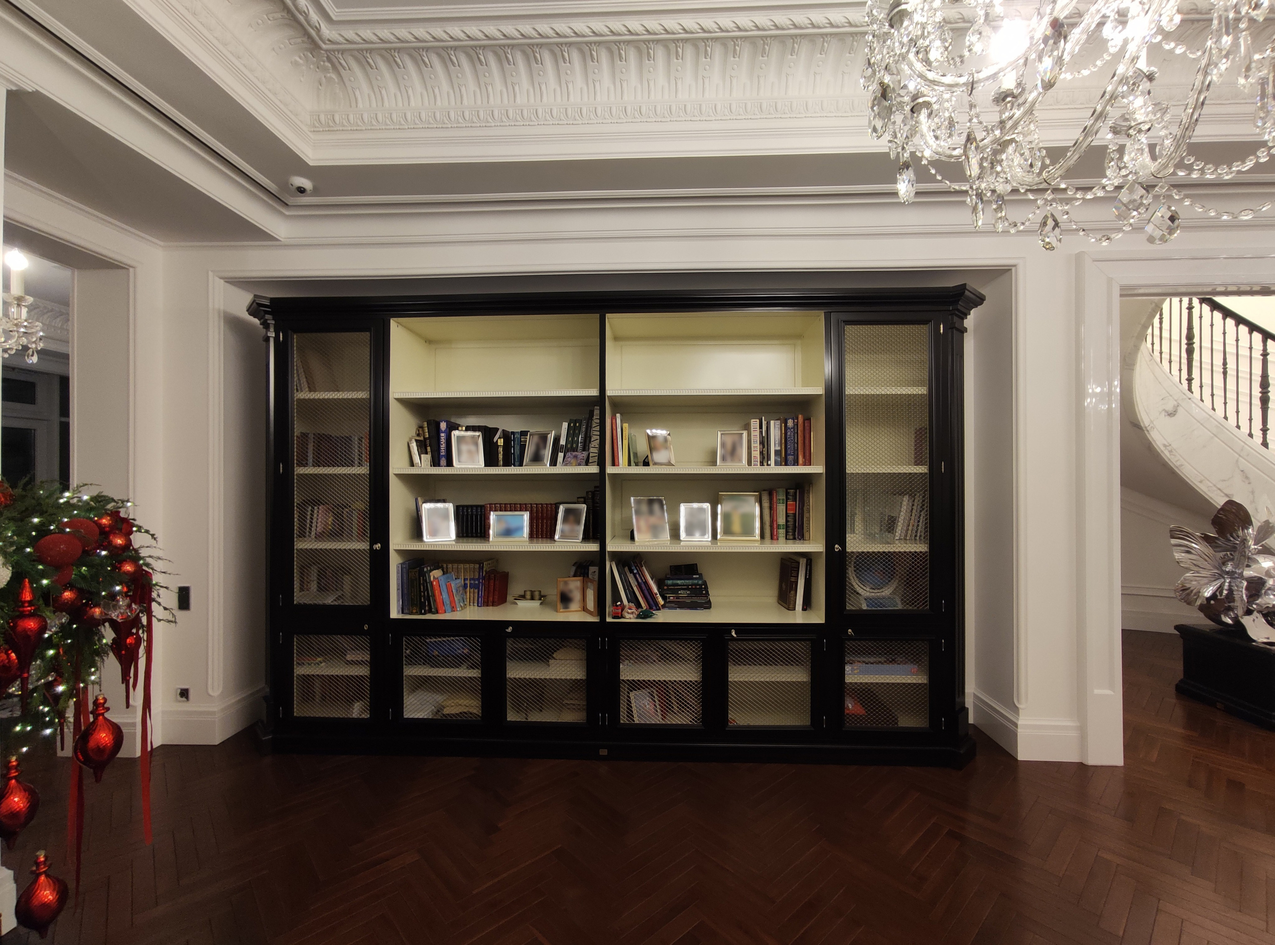 Книжный шкаф. Студия дизайна интерьера RISE DESIGN STUDIO