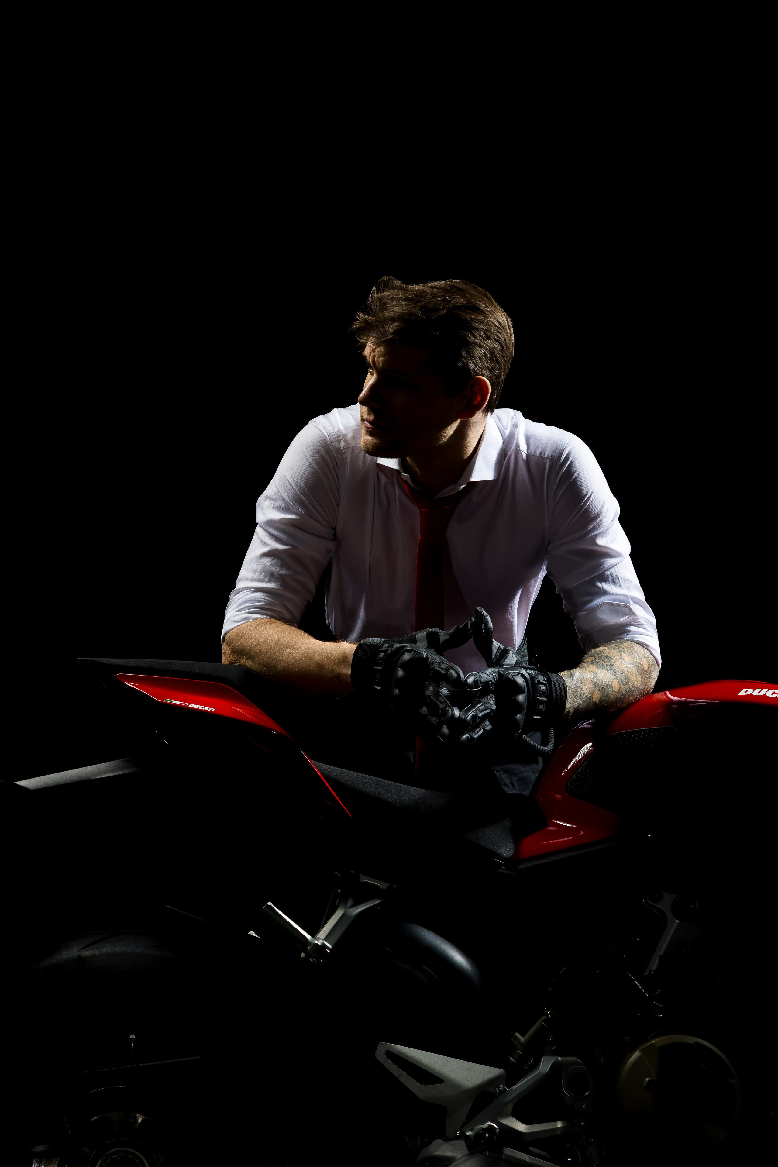 LANKARRA мотоблоггер. Photomantis