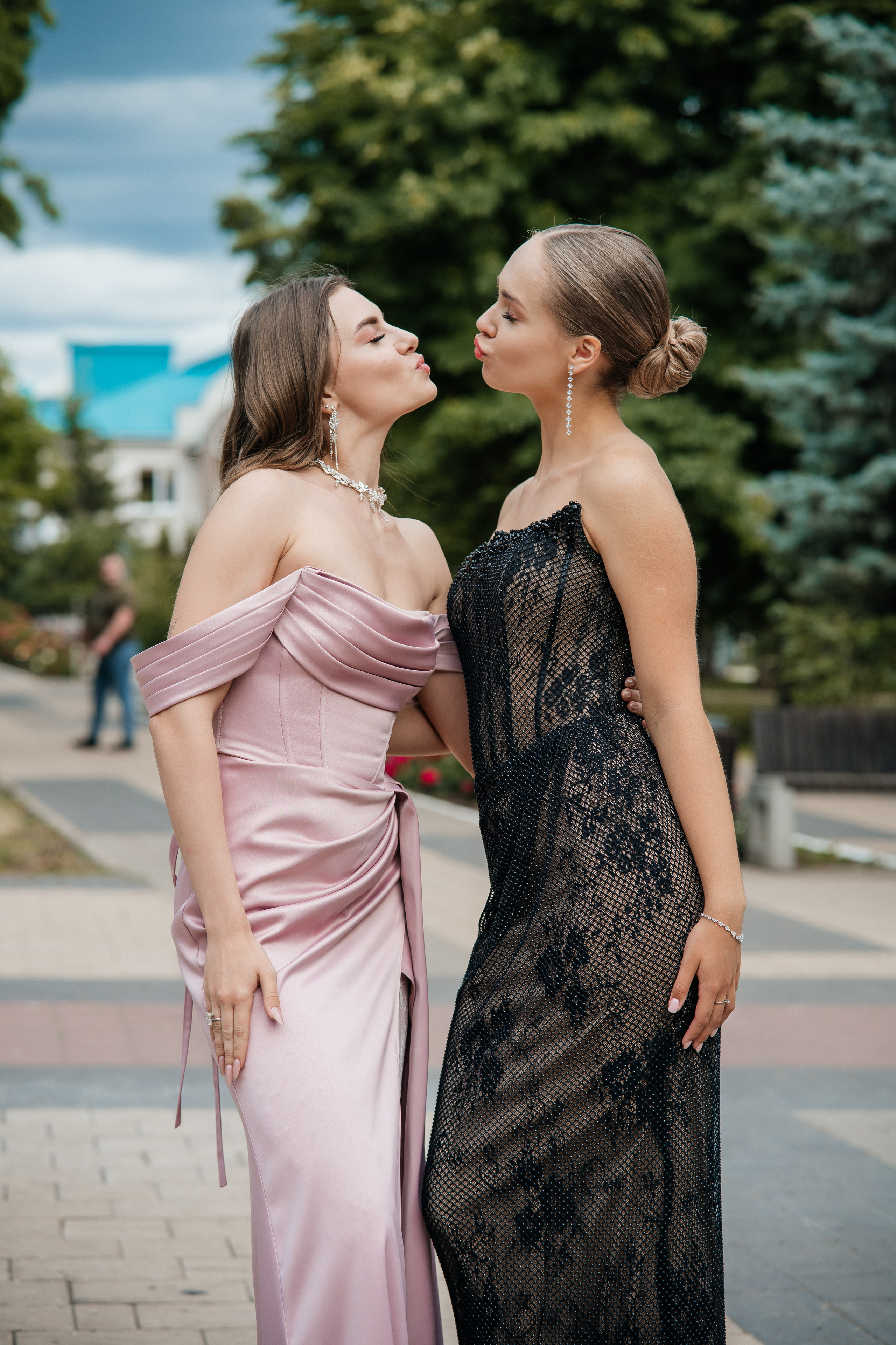 Медалисты. Школьный фотограф в Валуйках. Фотосессии для выпускников и изготовление выпускных альбомов в городе Валуйки и в Белгородской области