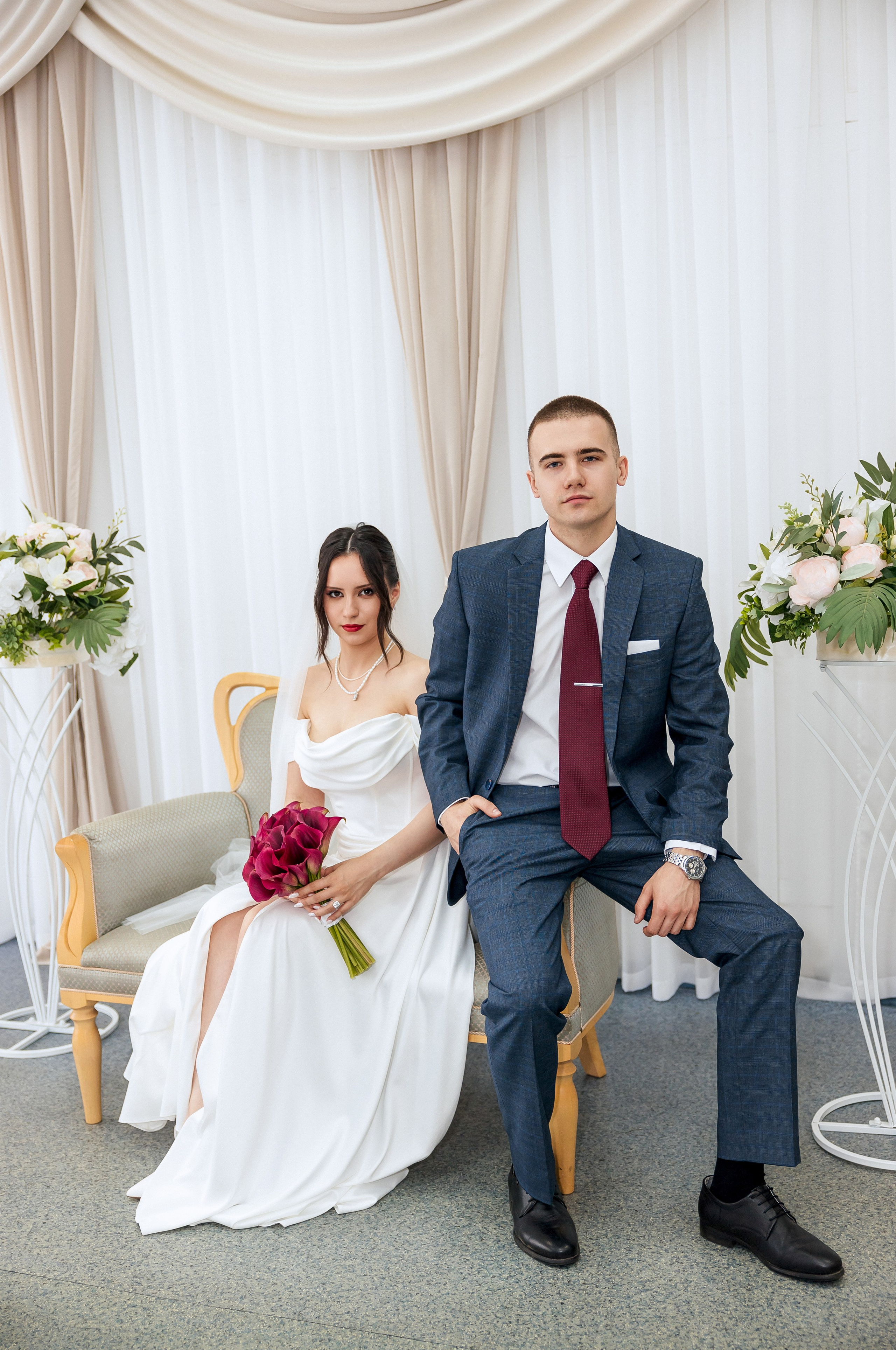 Белый лист. Александр Антонов. Профессиональный свадебный, репортажный фотограф в Москве, Подольске. Фото+Видео на любой праздник