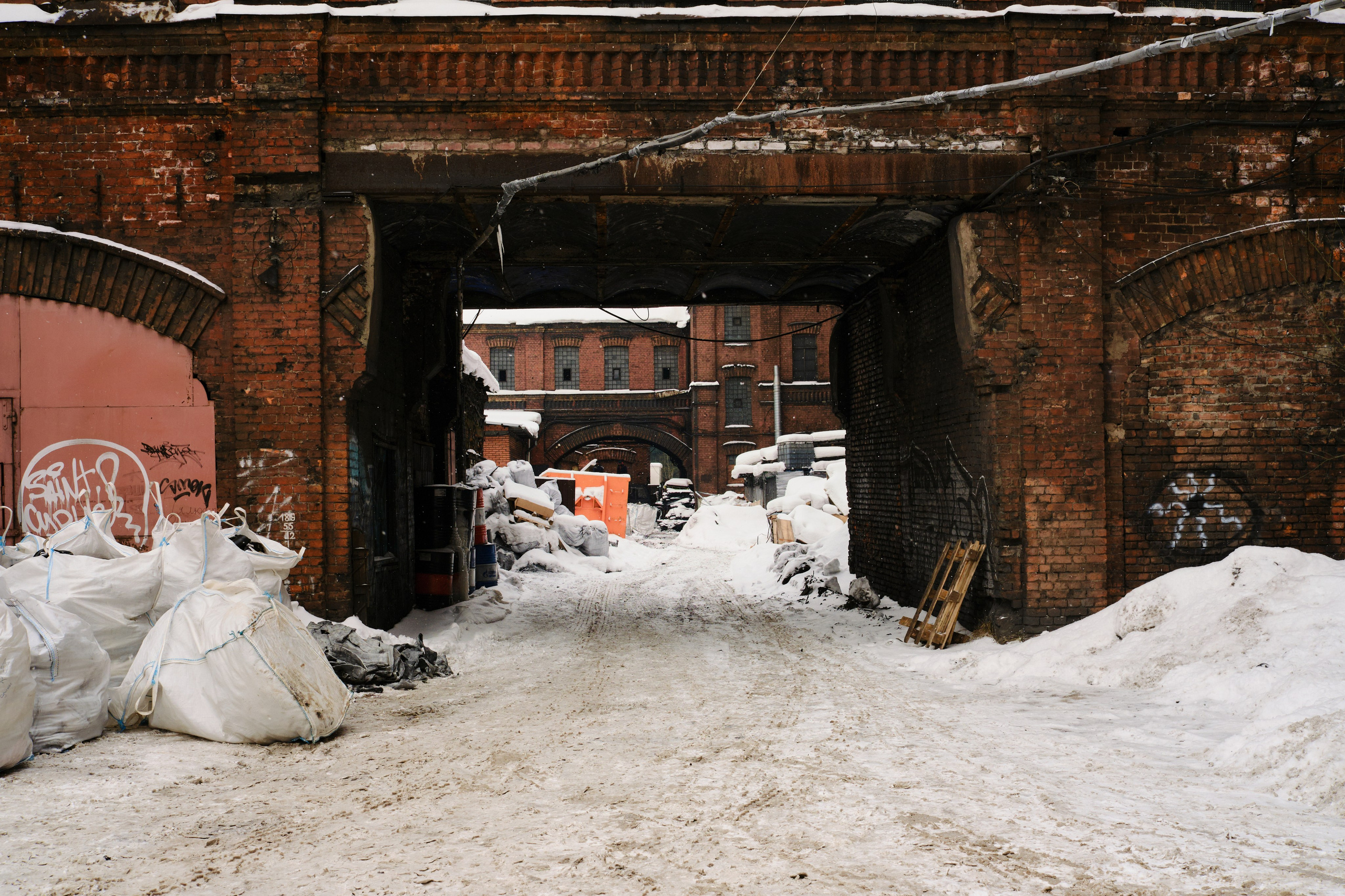 Красный треугольник — фотографии | Филипп Линзин. Репортажный и портретный фотограф в Санкт-Петербурге Филипп Линзин