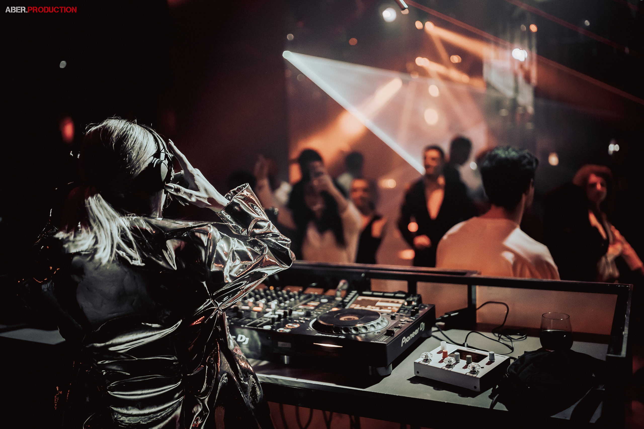 Para Noir LIVE — MYTH. Репортажный (клубный) фотограф в Москве