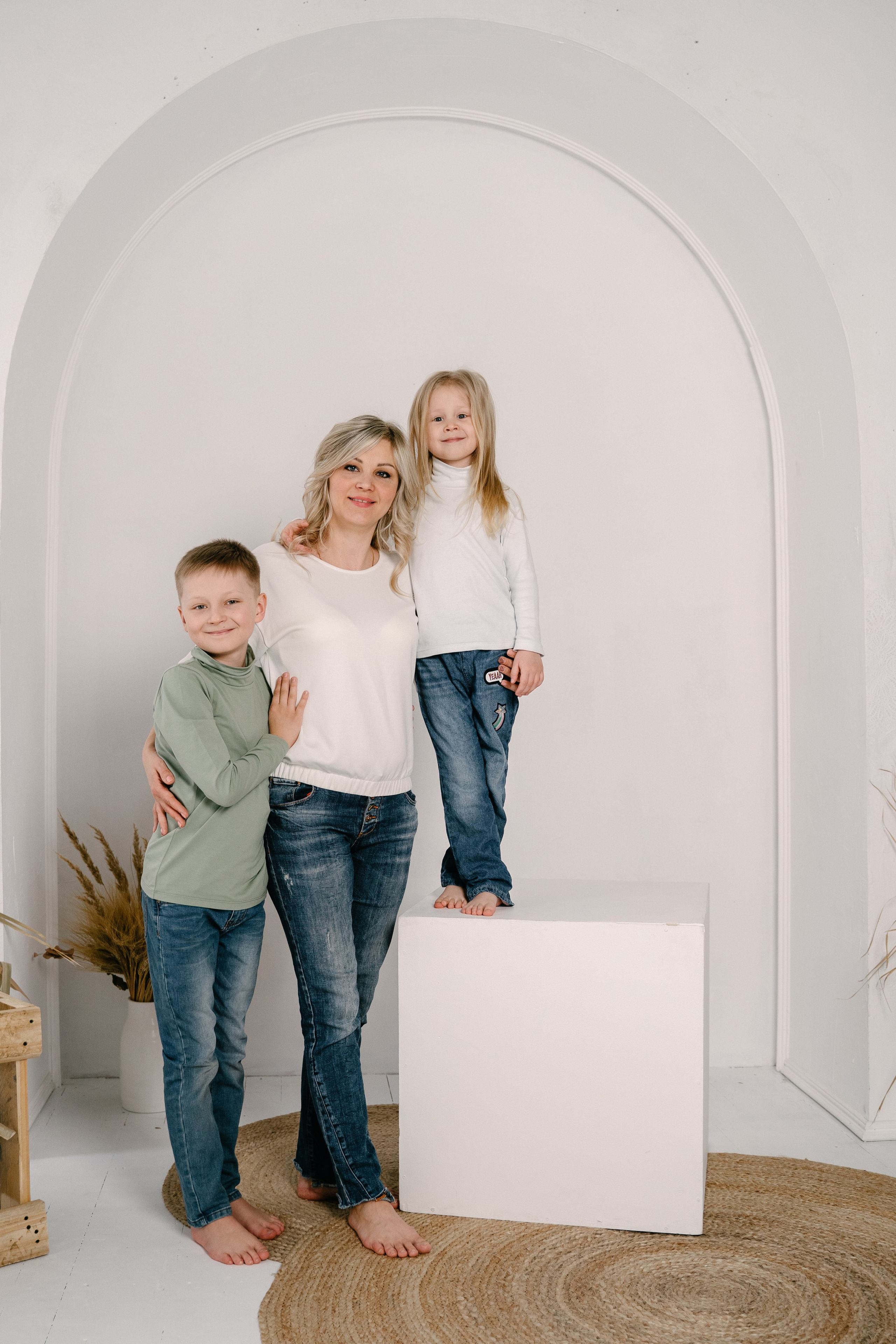 Оксана и дети. Свадебный фотограф Юлия Копылова