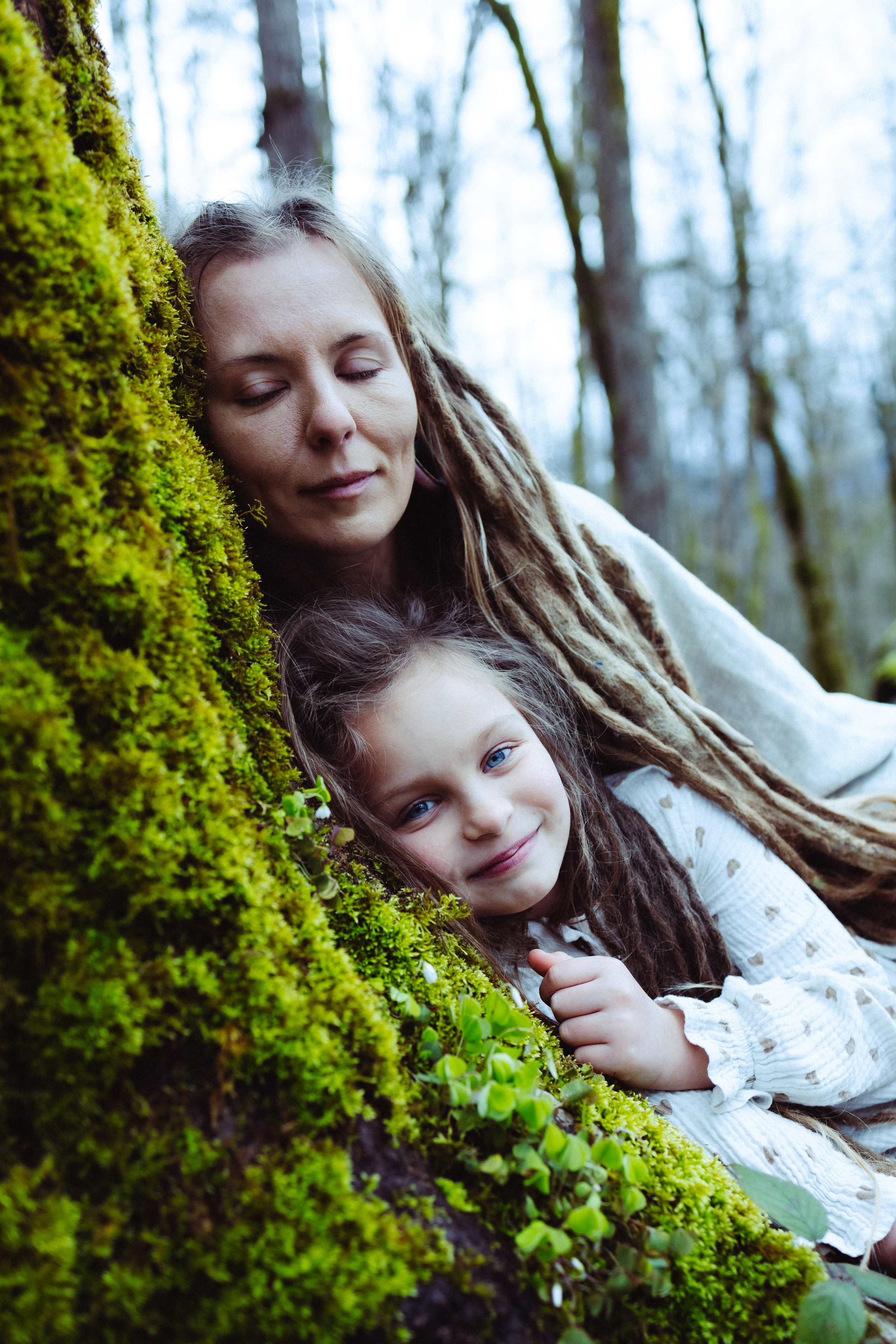 Семейная фотосессия мамы и дочери