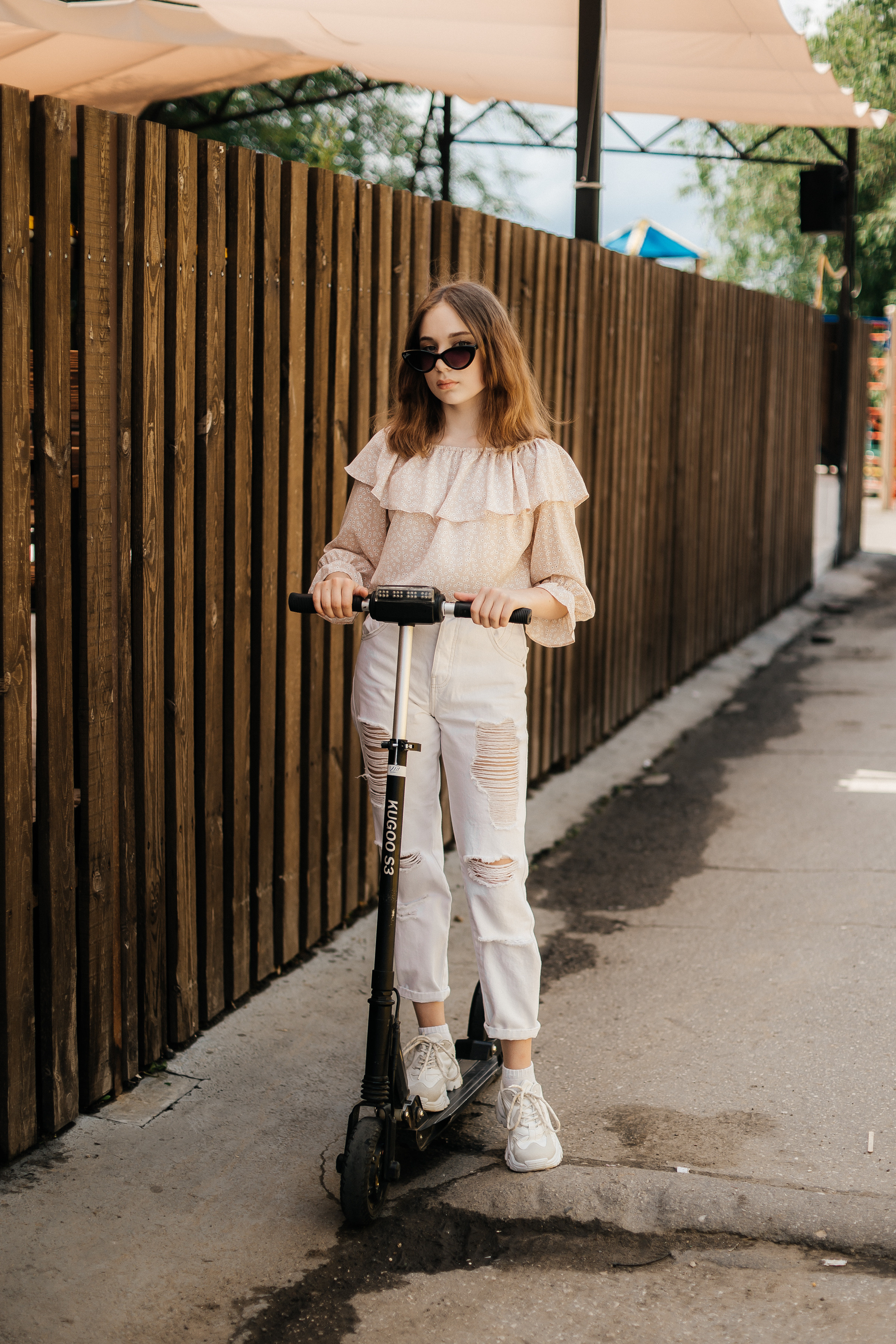 /Елена и Ангелина/ Мама с дочкой прогулка по городу. Ольга Плаксина фотограф в Саратове