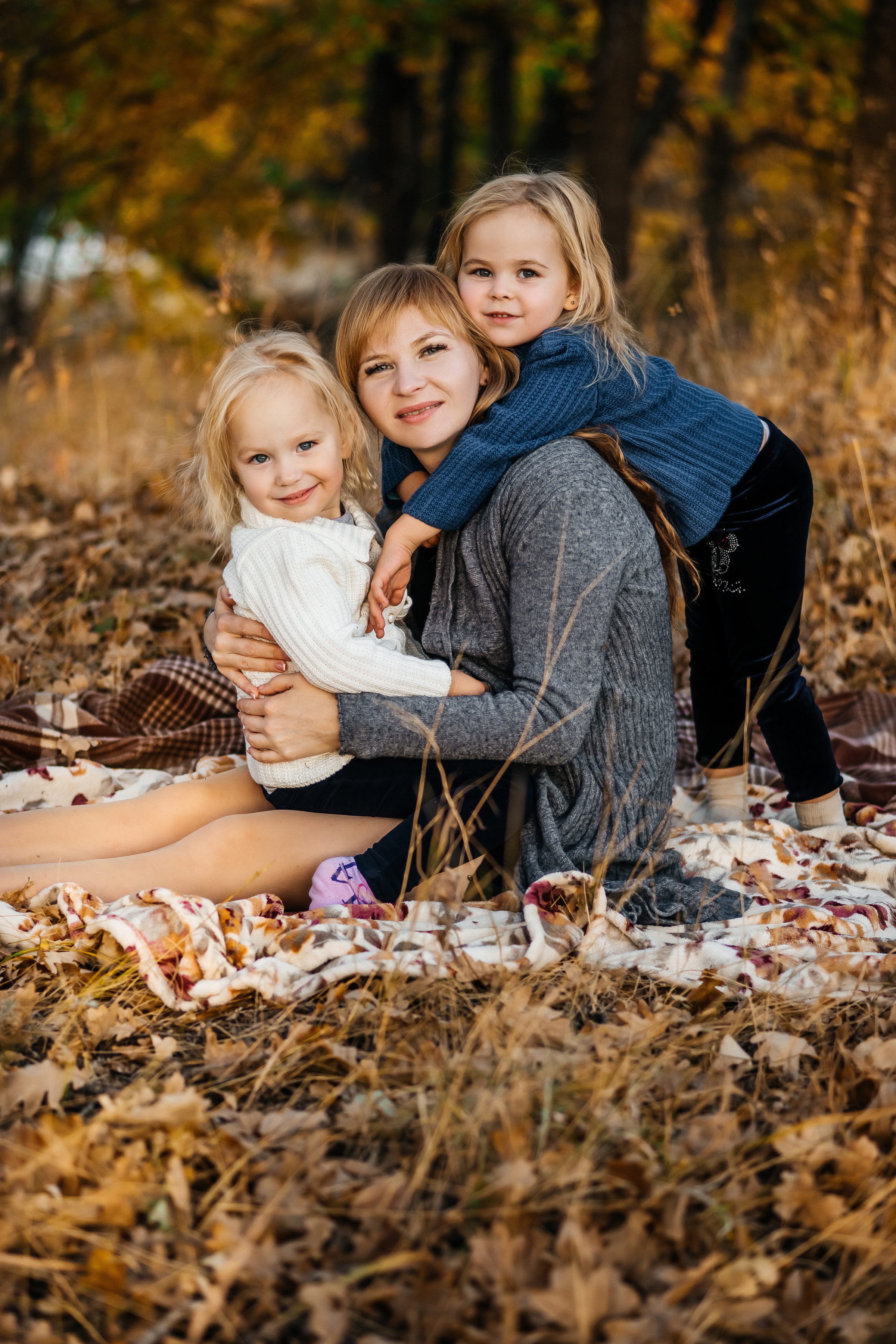 Семья Ореховых осенняя прогулка. Ольга Плаксина фотограф в Саратове