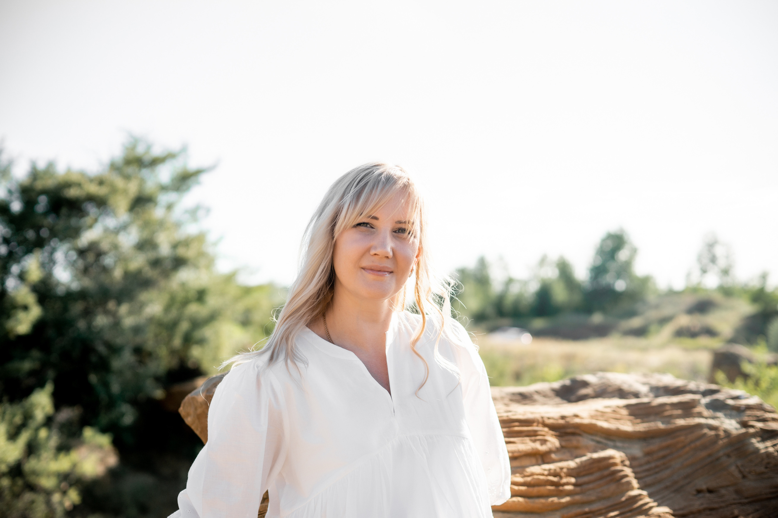 Семейная фотосессия в песчаном карьере на закате летом. Ольга Плаксина фотограф в Саратове