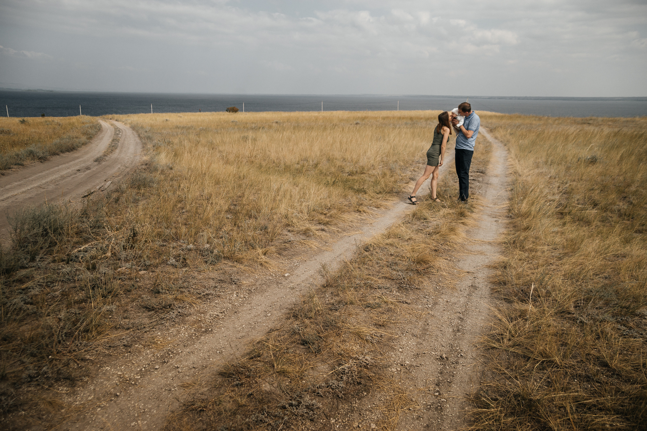 Семейная прогулка у Волги. Ольга Плаксина фотограф в Саратове