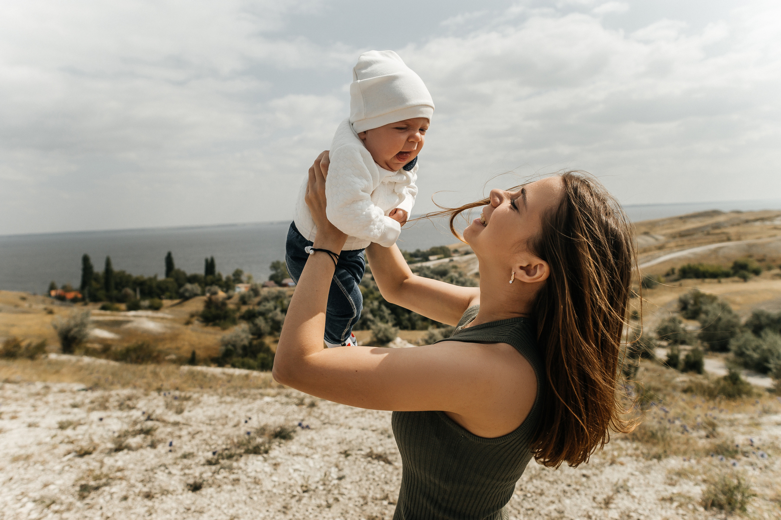 Семейная прогулка у Волги. Ольга Плаксина фотограф в Саратове