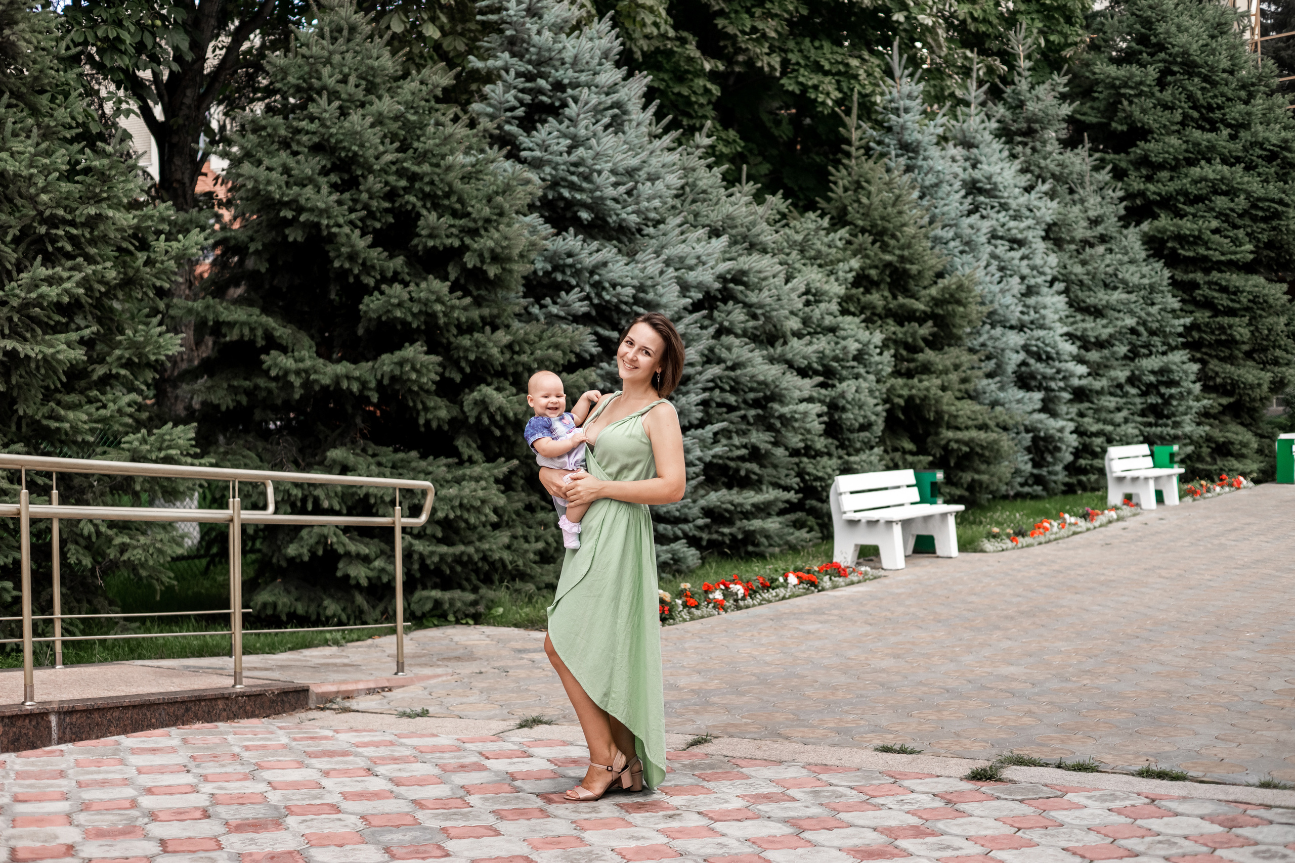 Семейная фотосессия 3-х поколений девочек. Ольга Плаксина фотограф в Саратове