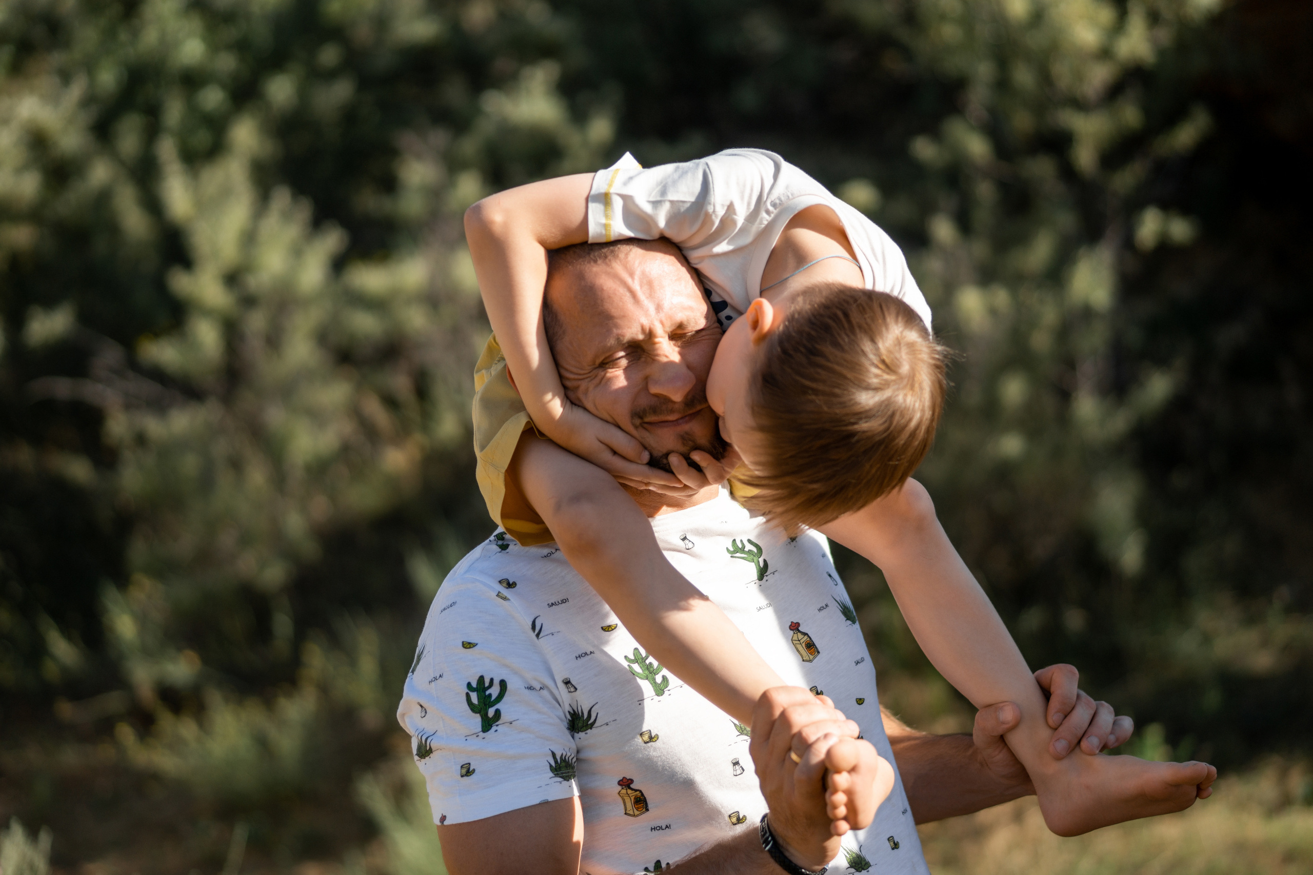 Семейная фотосессия в песчаном карьере на закате летом. Ольга Плаксина фотограф в Саратове