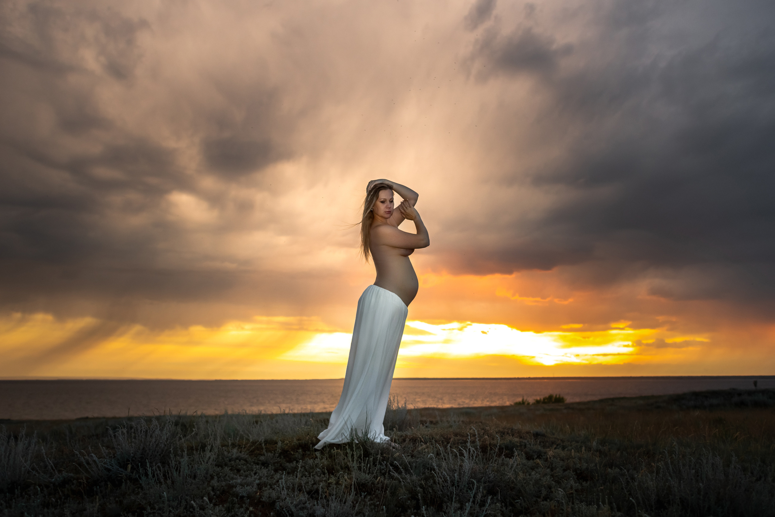 Татьяна и Алексей съемка беременности на рассвете. Ольга Плаксина фотограф в Саратове