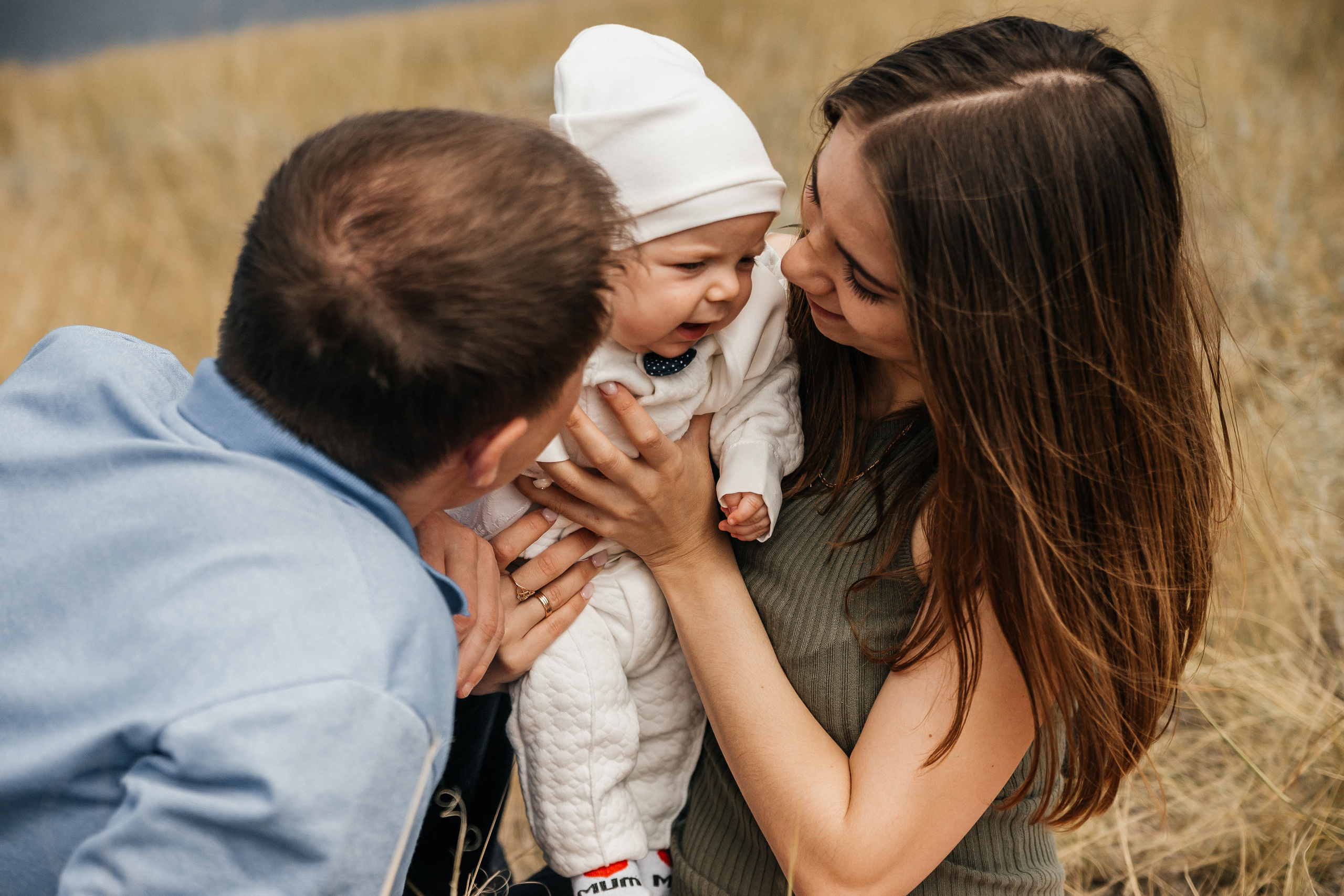Семейная прогулка у Волги. Ольга Плаксина фотограф в Саратове
