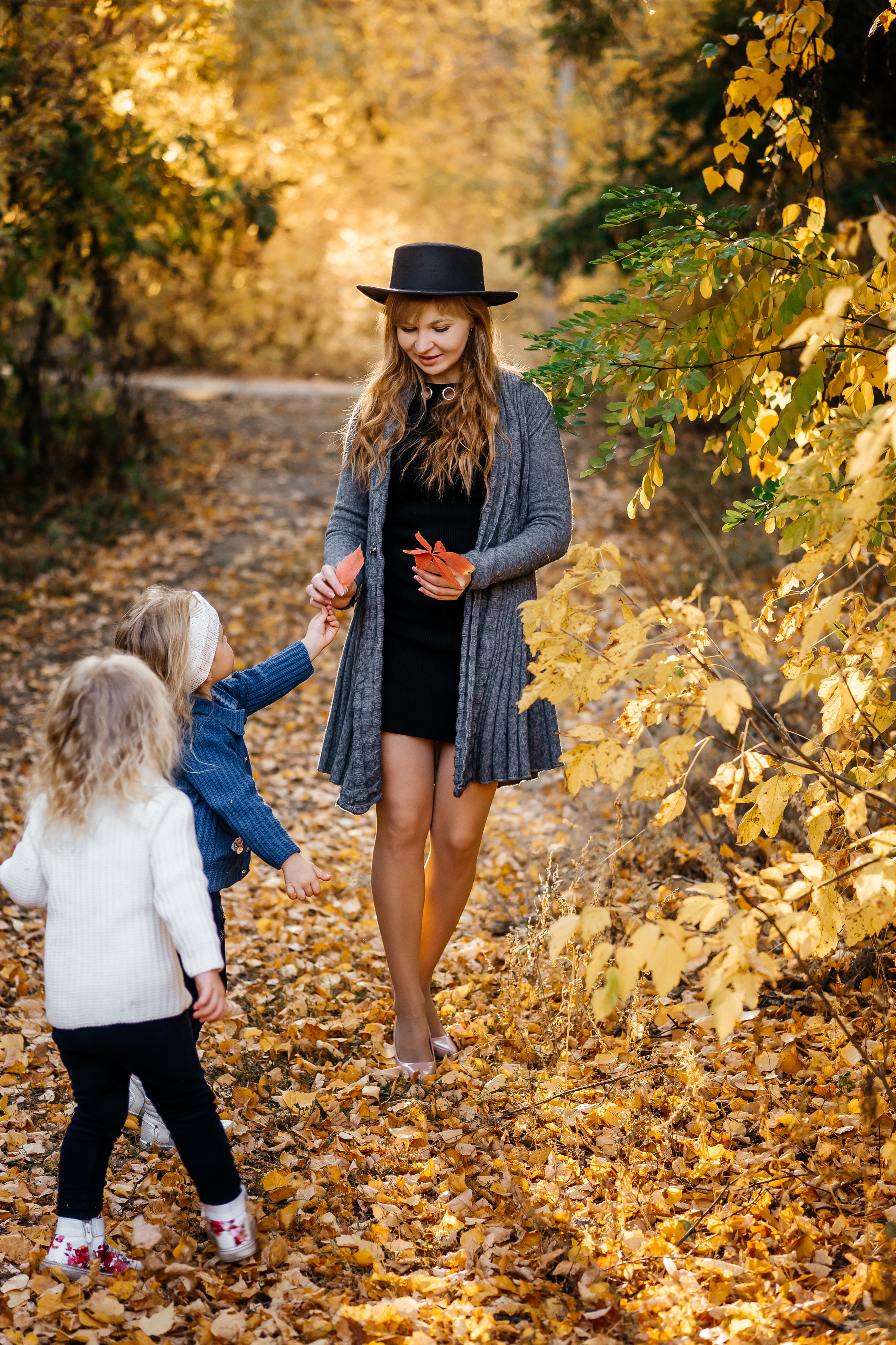 Семья Ореховых осенняя прогулка. Ольга Плаксина фотограф в Саратове