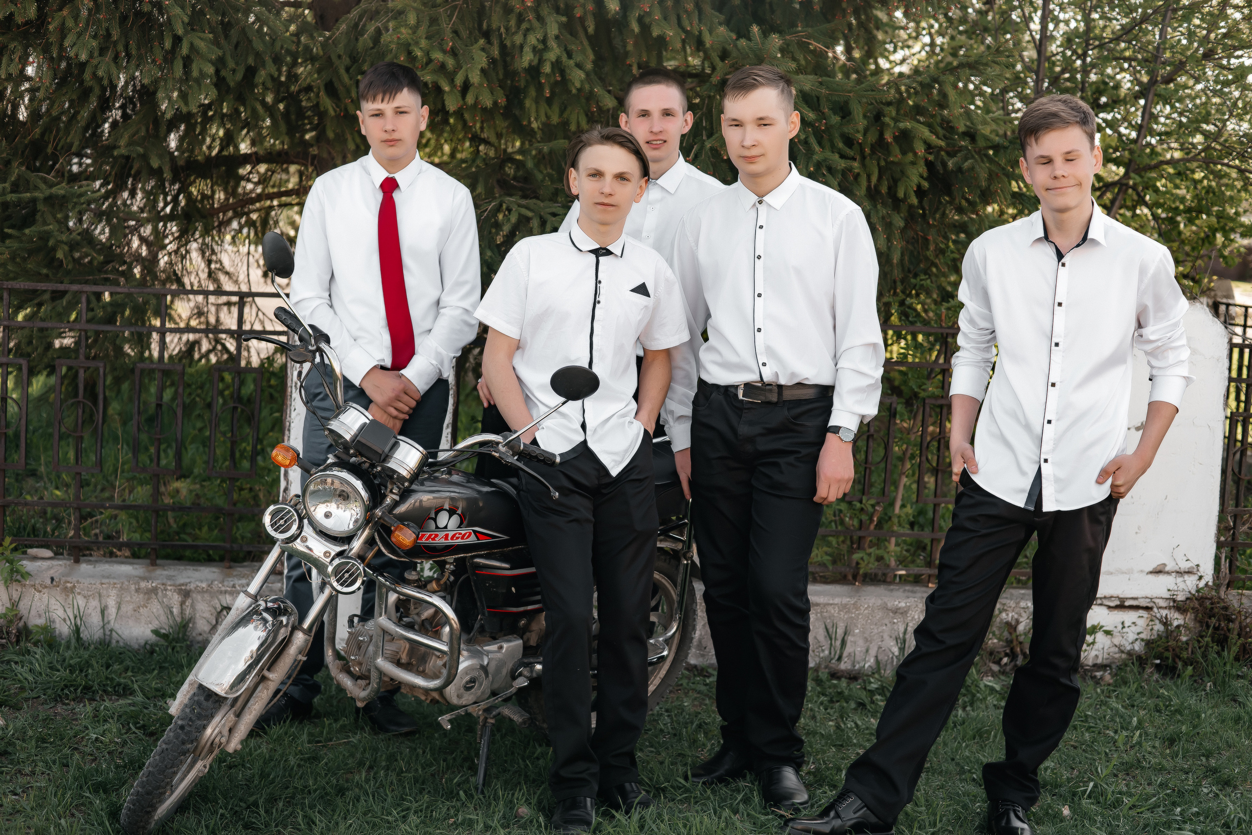 9 класс — сьемка для альбома. Ольга Плаксина фотограф в Саратове