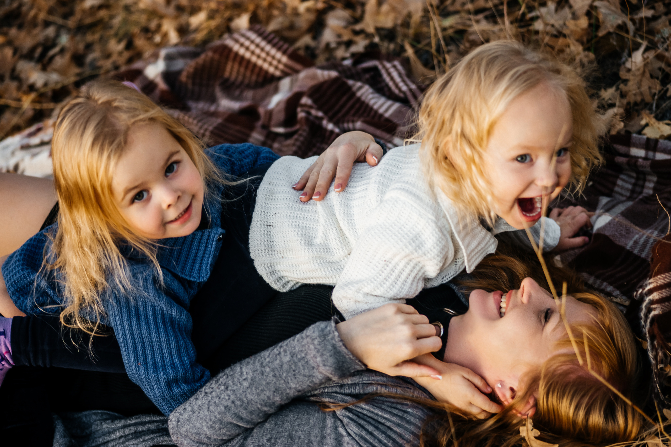Семья Ореховых осенняя прогулка. Ольга Плаксина фотограф в Саратове