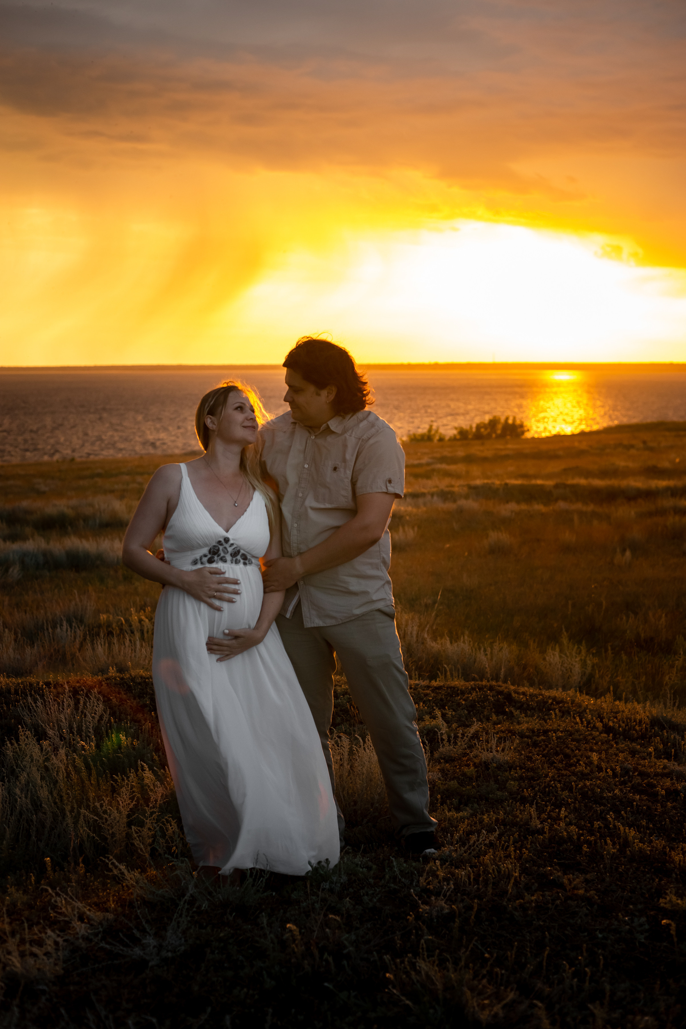 Татьяна и Алексей съемка беременности на рассвете. Ольга Плаксина фотограф в Саратове